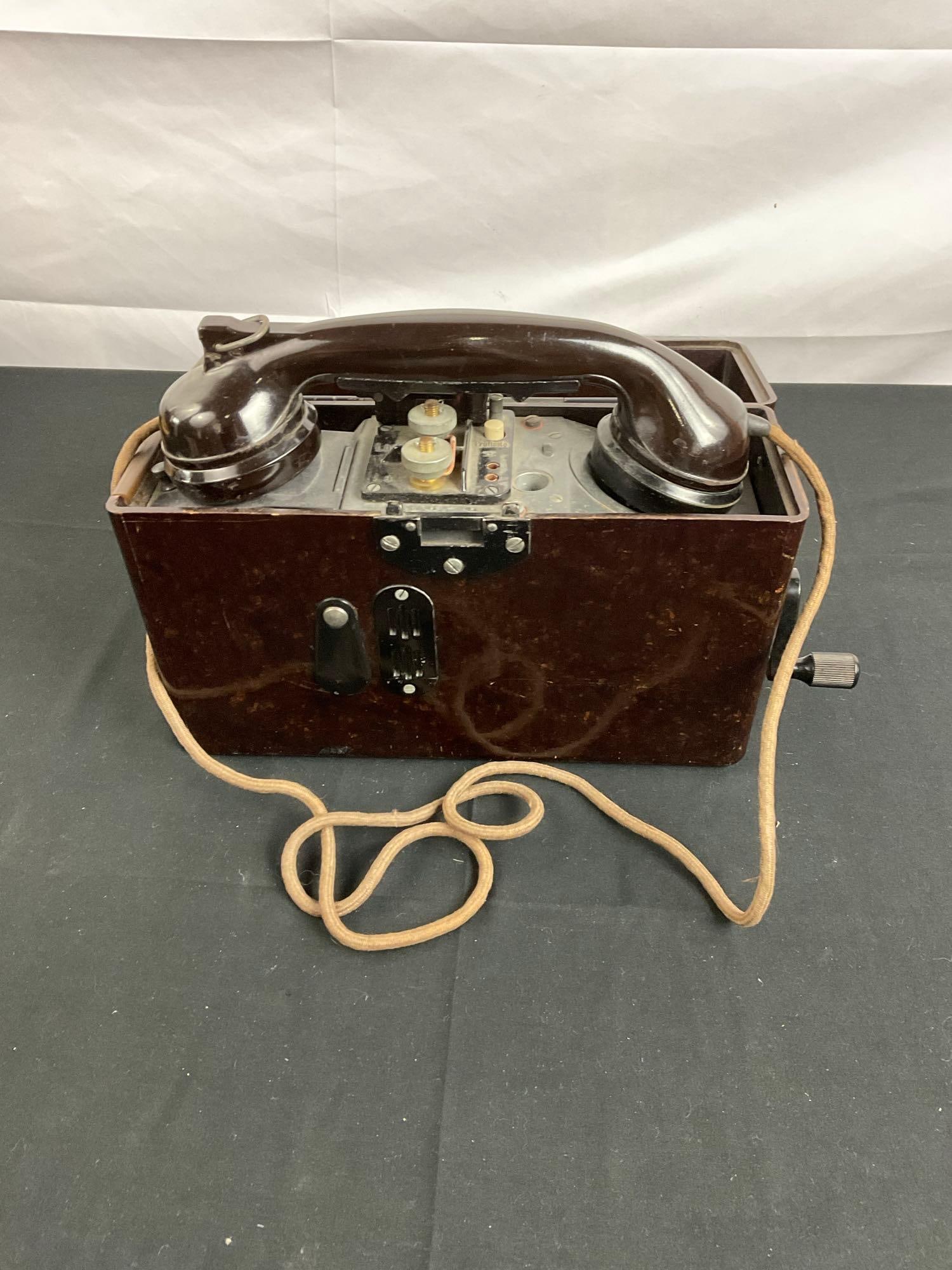 Mix & Genest WWII German Bakelite Field Telephone ~ 1940 - See pics (1 of 9)