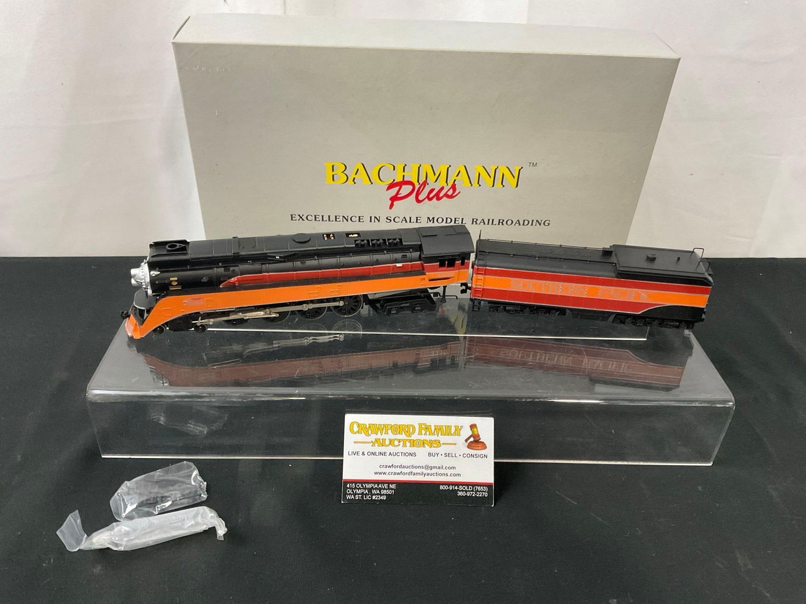 Bachmann Plus Southern Pacific 4-8-4 GS4 Daylight #4449 Train Locomotive & Tender, HO Scale (1 of 6)