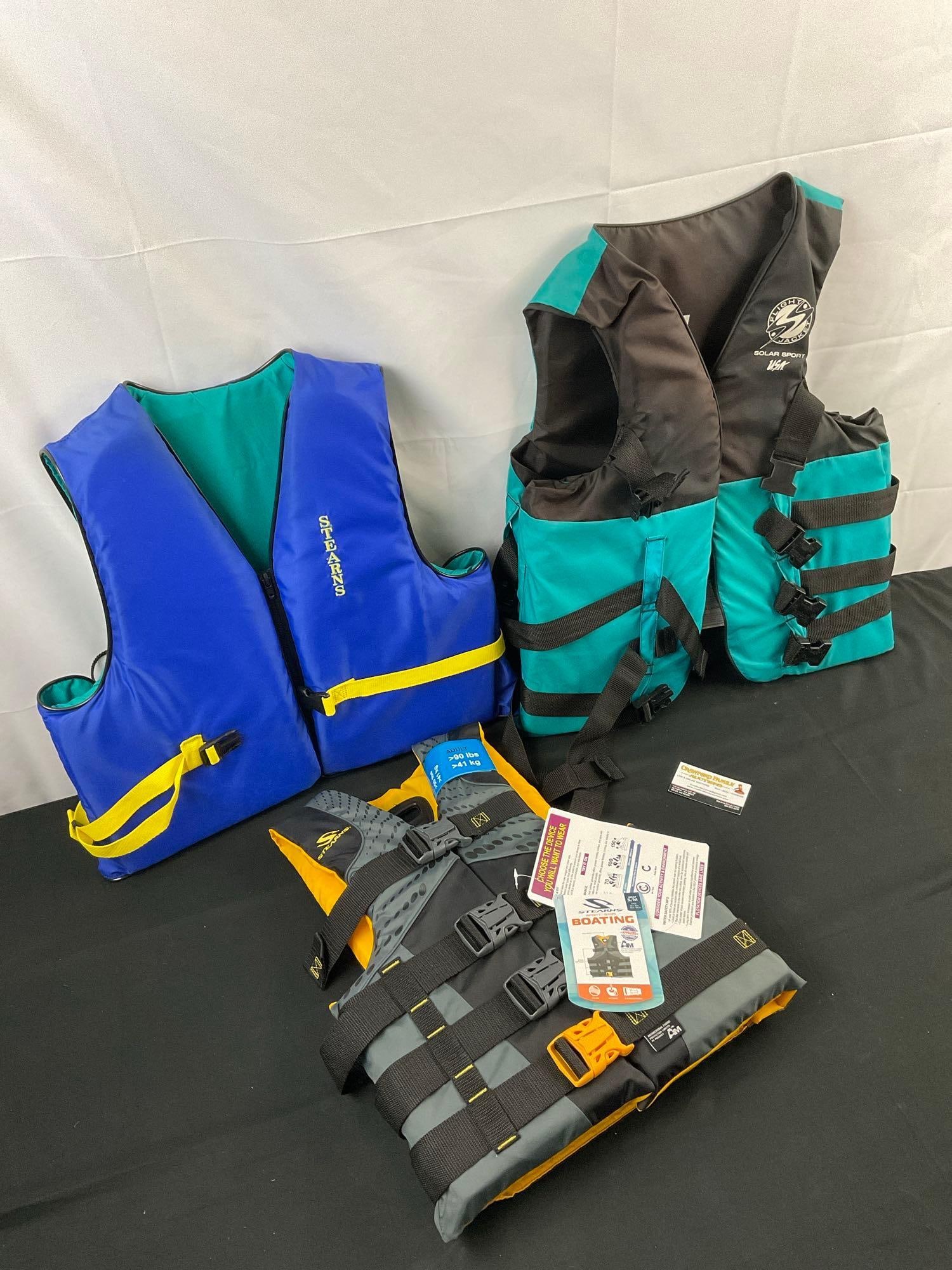 3 pcs Type III Personal Flotation Devices/Life Vests. STEARNS Adult S/M NWT. Excellent Condition. (1 of 12)