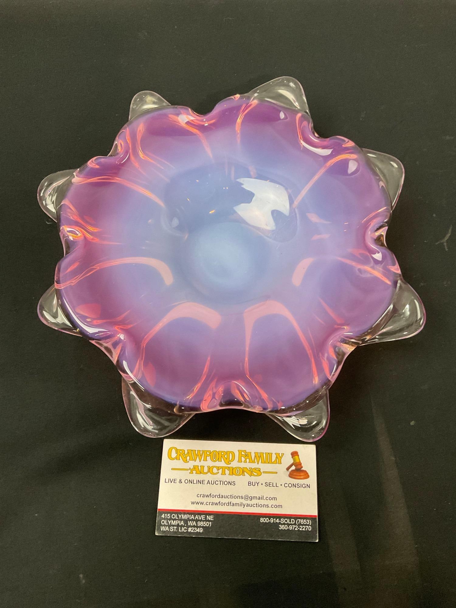 Clear & Pink Art Glass, Murano style Glass Floral Dish: Appears to be in good shape. Has a smooth base, does not seem to be signed. The piece measures approx 9 inches in diameter. See pics. E-2722