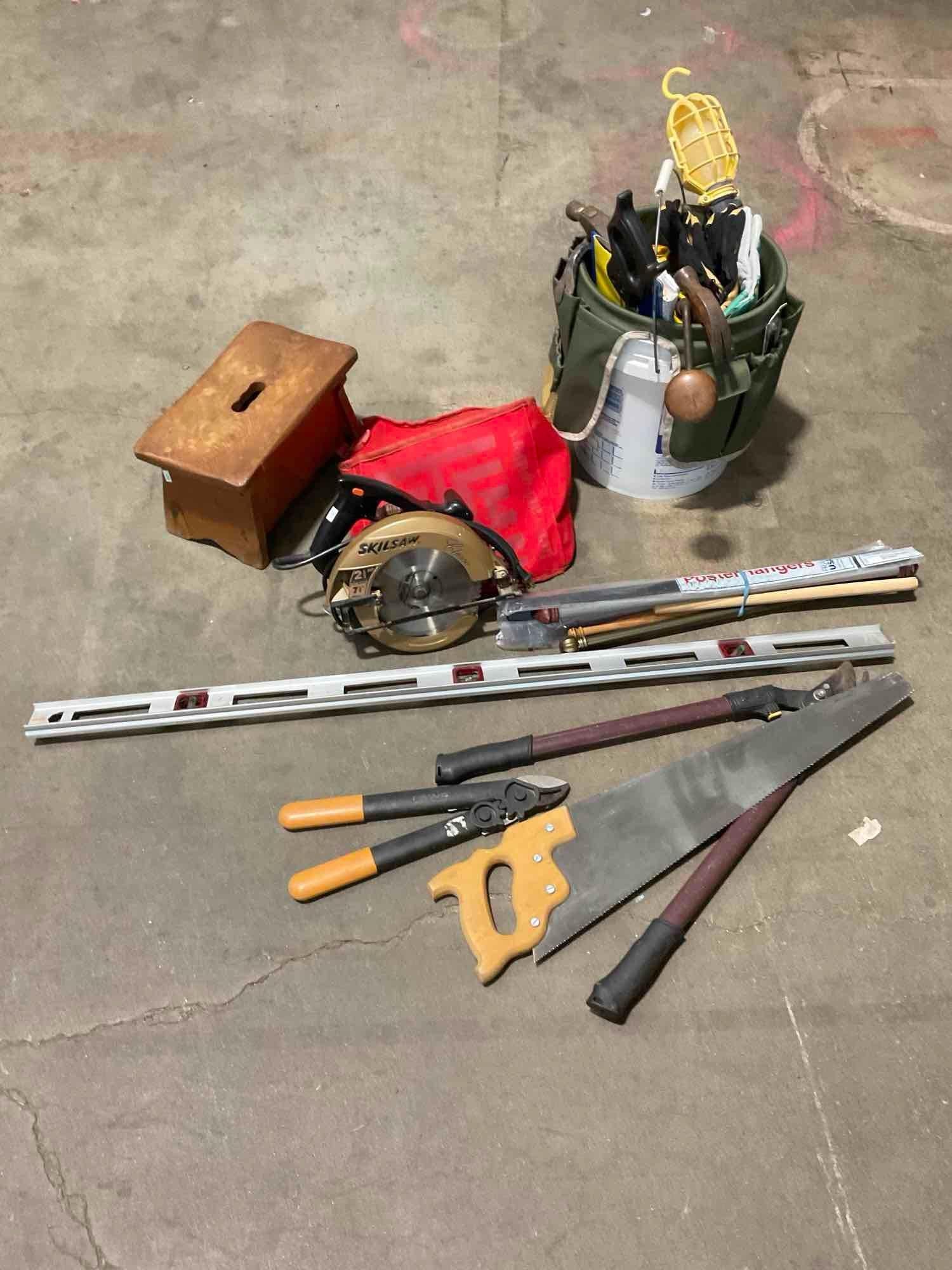 Collection of Misc Tool incl. 7" Skilsaw, Tool bucket w/ Hammers, Drill, Gloves & Light. See pics. (1 of 5)