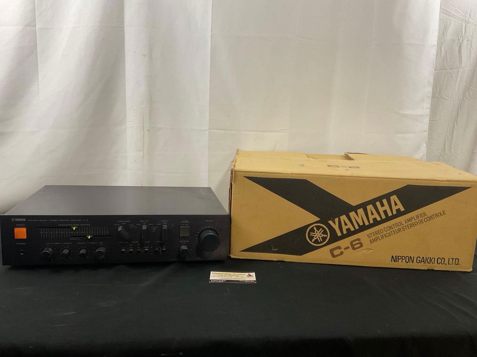 Vintage Yamaha C-6 Stereo Control Amplifier, tested and working (1 of 6)