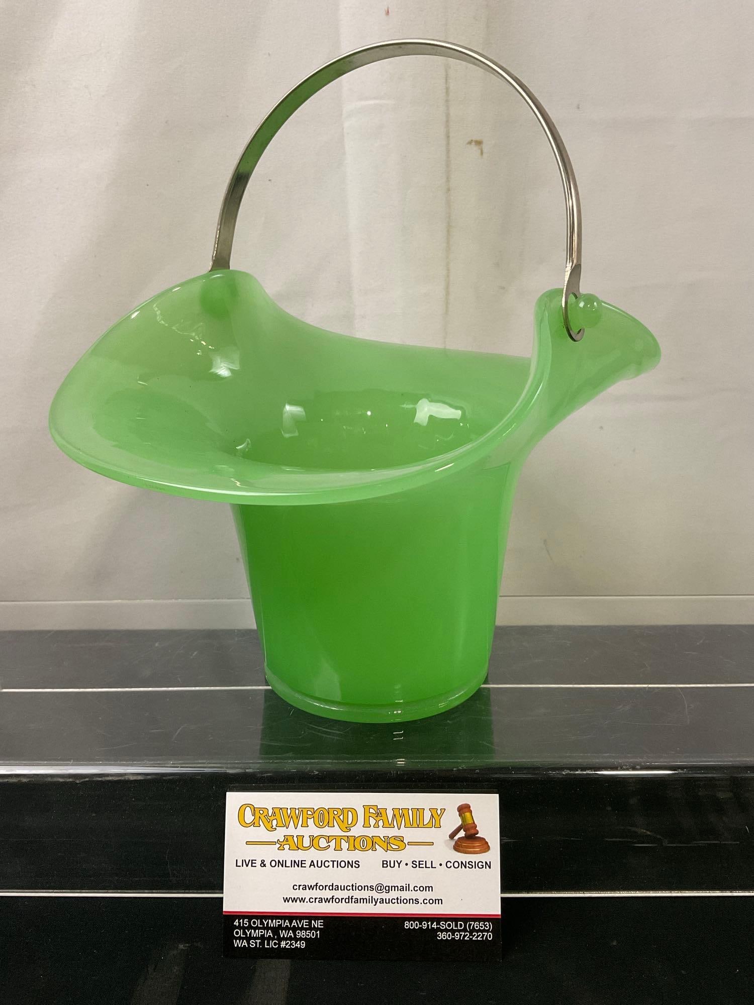 Vintage Jadeite Basket w/ Handle: Appears to be in good shape. The piece measures approx 9.5 inches tall w/ the handle. See pics. E-2001