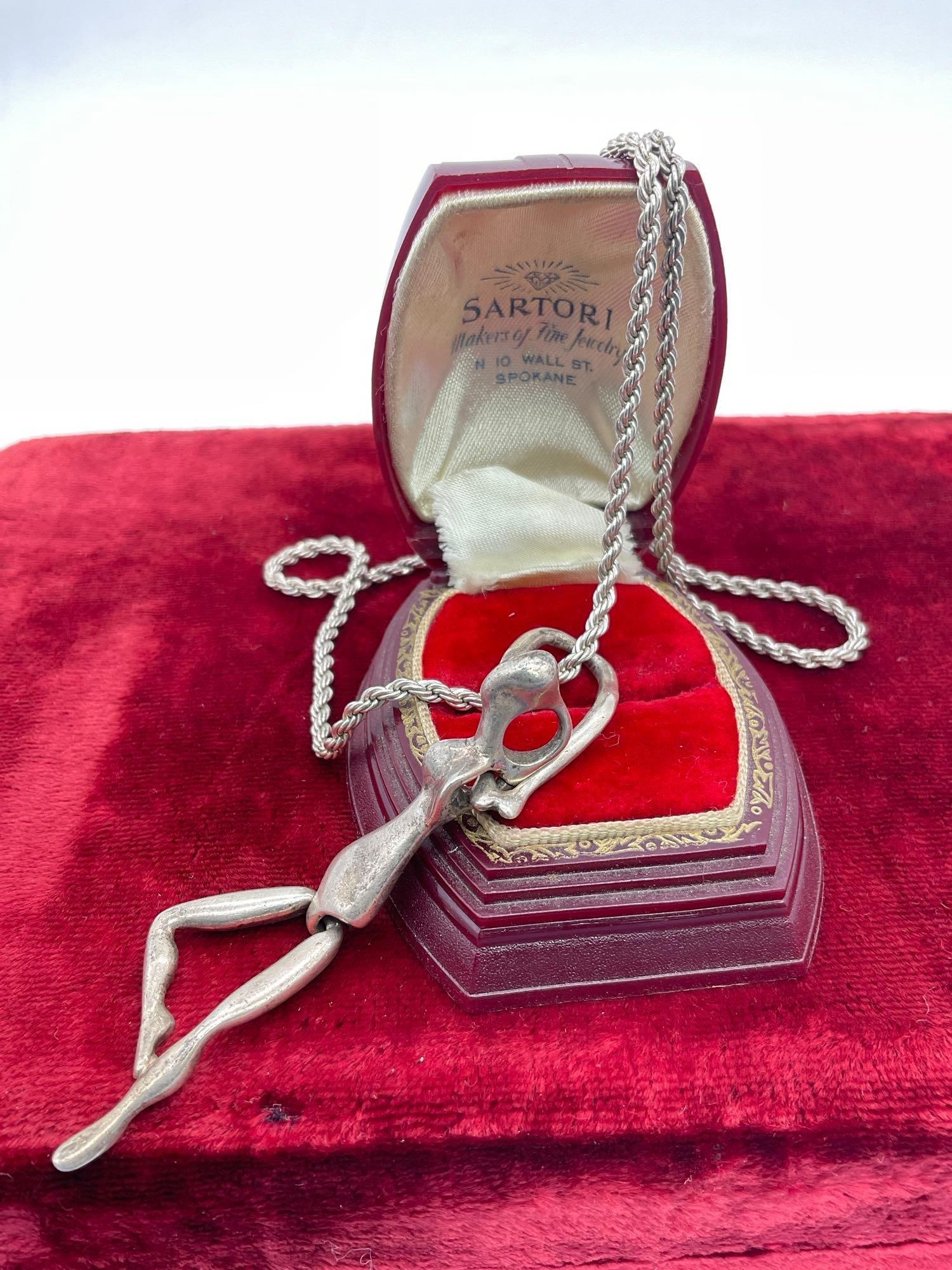 Vintage Mexican sterling silver "moving" dancer pendant on thick sterling chain: JC-1554