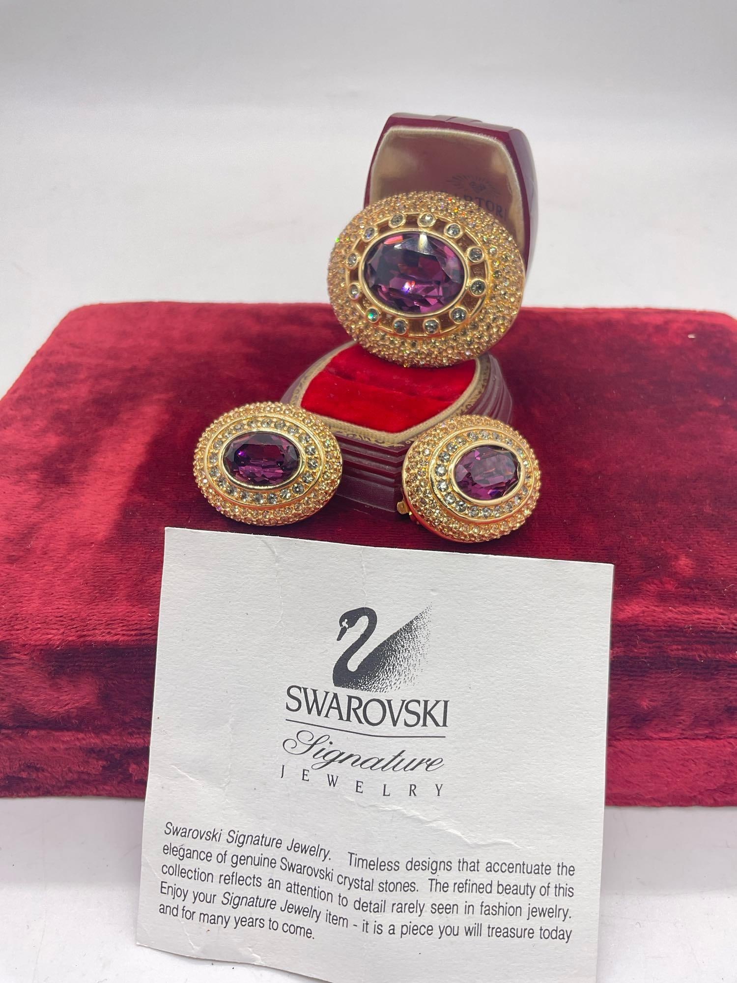 Gorgeous Vintage Swarovski Crystal Gold toned Pendant w/ Marching Clip on Earrings: SC-2683 Jewelry Hallmarked 