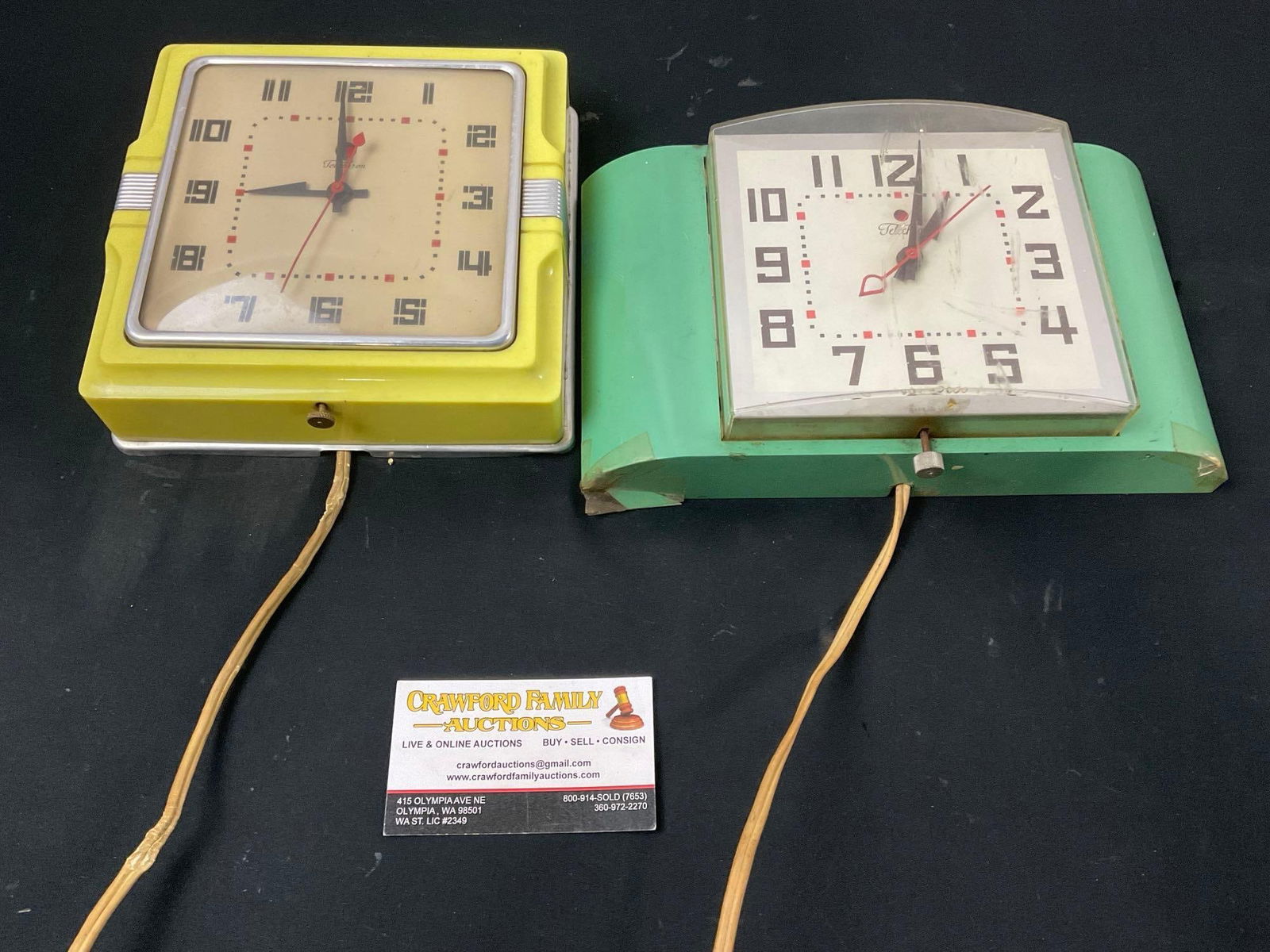 Pair of Telechron Electric Clocks, Models 2H11 & 2H29, tested and powers on: Appears to be in good shape. The pair powers on, the cables seem a bit worn. See pics. E-3070