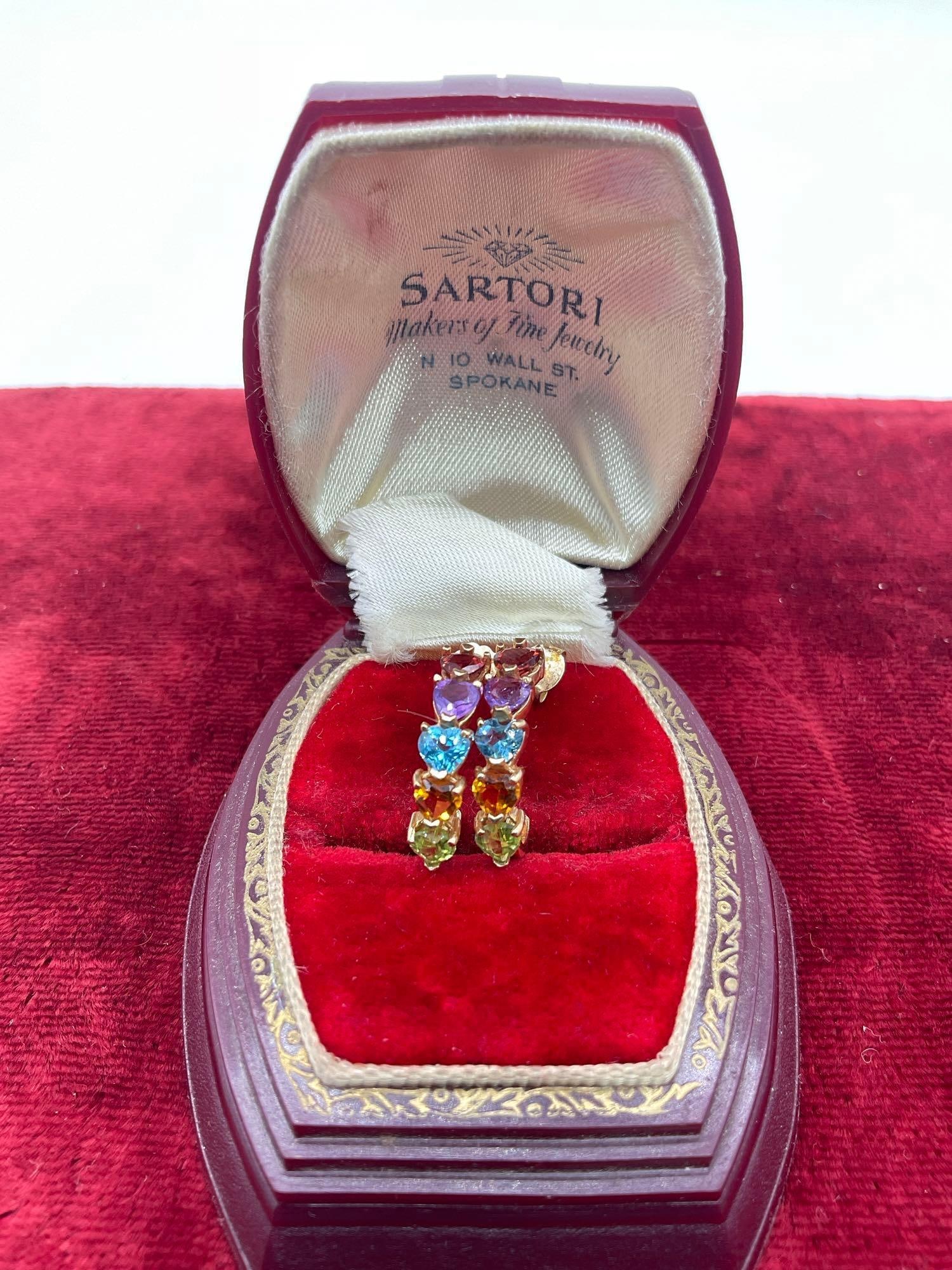 Beautiful set of 10K gold women's Curved post earrings Featuring a variety of Precious stones 3.2... (1 of 3)