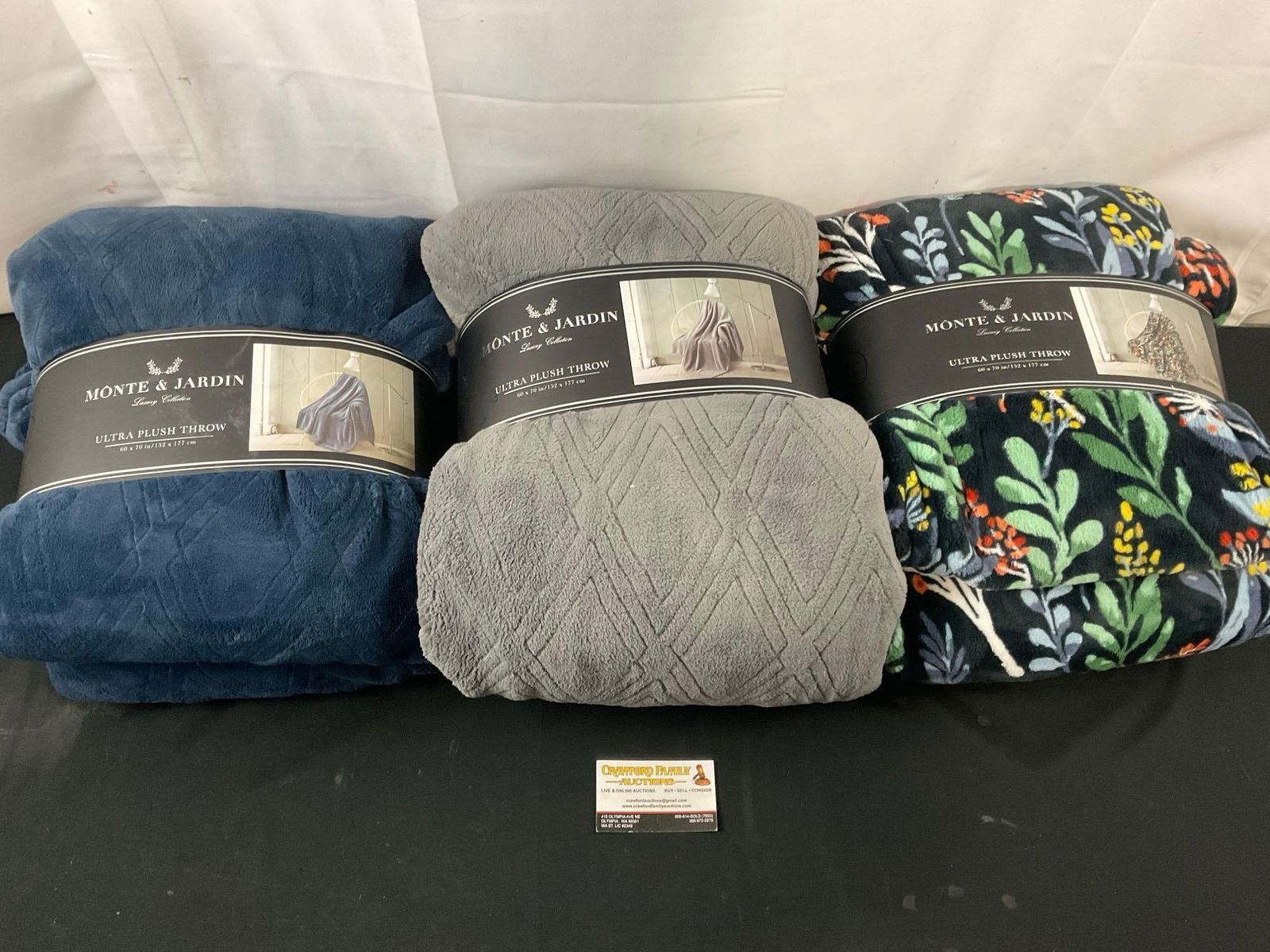 3x Monte & Jardin Luxury Collection Ultra Plush Throws, 60 x 70 inches (1 of 4)