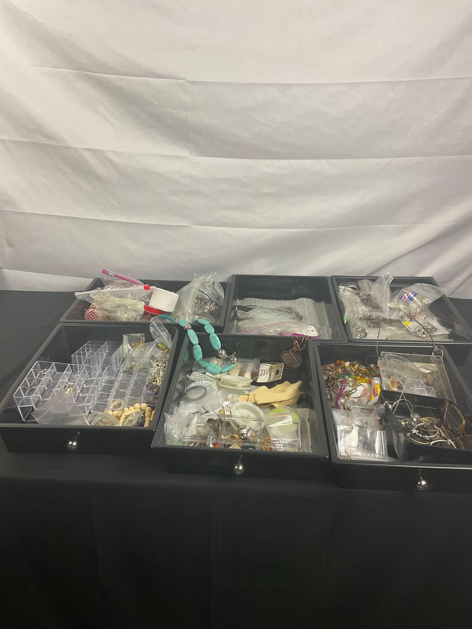 Large Amount of Jewelry Making Supplies & Jewelry incl mainly Necklaces, Beads, Pendants etc..: Contains semi precious stones. Potentially contains precious metals. Nice variety. See pics. T-414