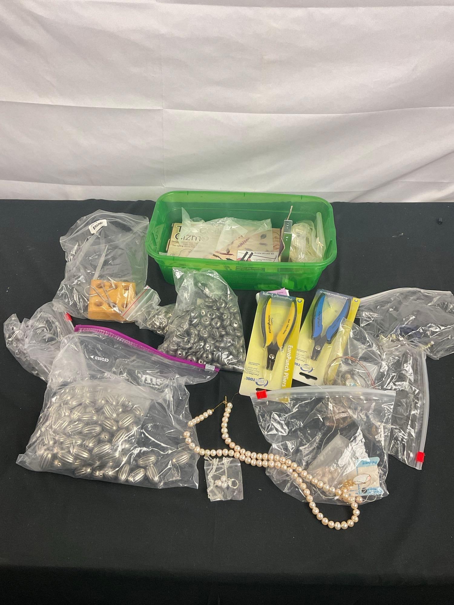 Collection of Jewelry & Jewelry Making Supplies incl. Semi Precious Stones & Beads: Potentially contains precious metals. Unresearched. In good shape. See pics. T-414