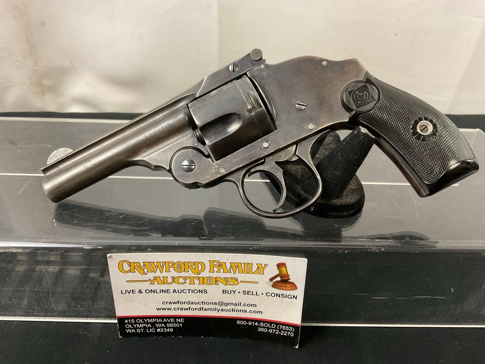 Antique 1895 Harrington & Richardson .38 S&W 1st Model Hammerless Revolver 3.25 inch barrel SN:56...: Serial number: 56498. Appears to be in good shape for the age of the piece, from about 1895 or so, should not need a FFL. Uses black powder cartridges, See lot #1 for more details. The barrel measures