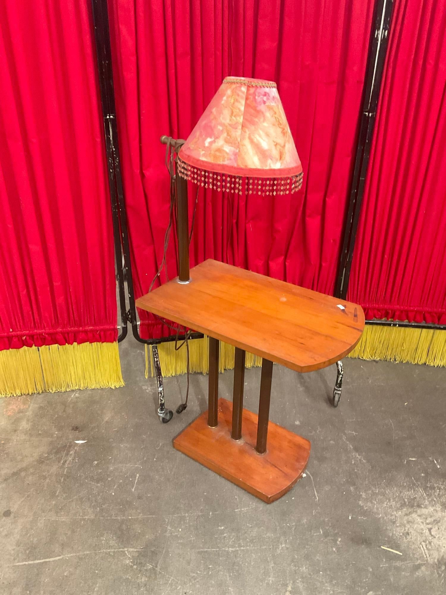 Gorgeous Vintage Metal & Wood 2 Tiered Lamp End Table - See pics (1 of 4)