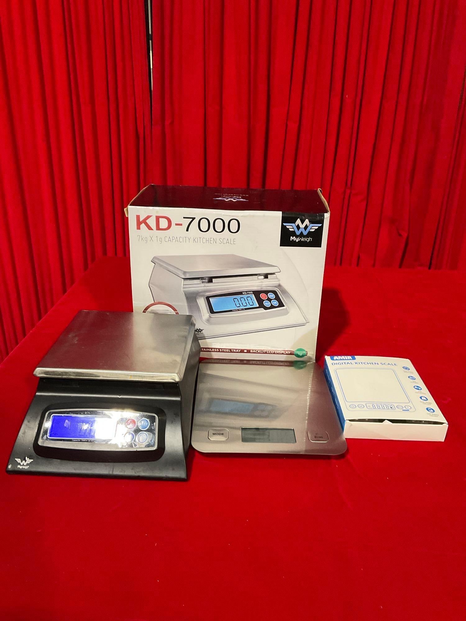 2x KD-7000 7kg/1g Digital Kitchen Scale - 1 is NIB, Amir NIB Kitchen Scale, & Unmarked Scale: All in good shape. Some may need batteries - 2 Are tested & power on. 2 are NIB. See pics. T-414