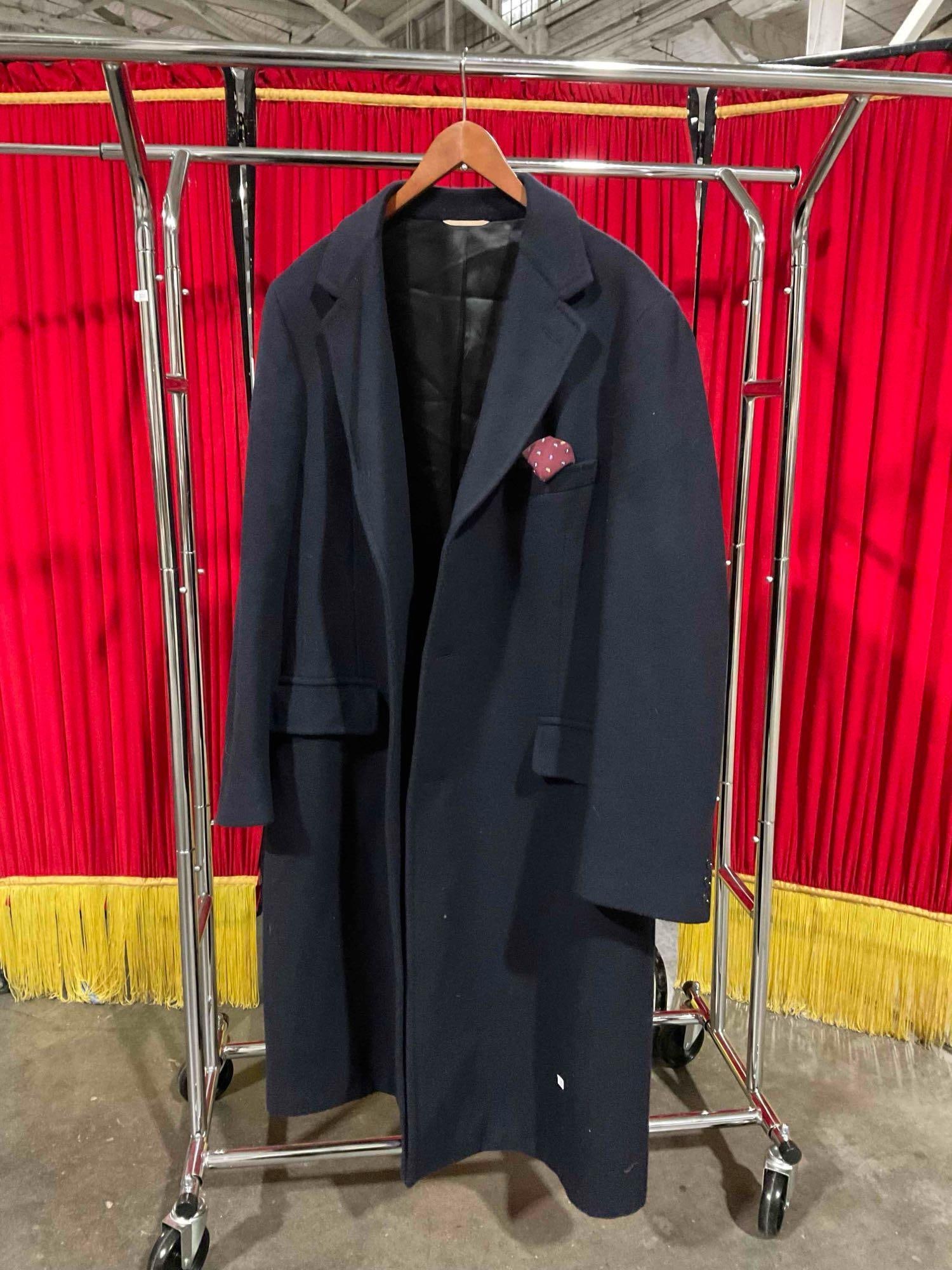Navy Blue Cashmere Wool Blend Overcoat w/ Silk Pocket Square. Very Good Condition. See pics. (1 of 5)