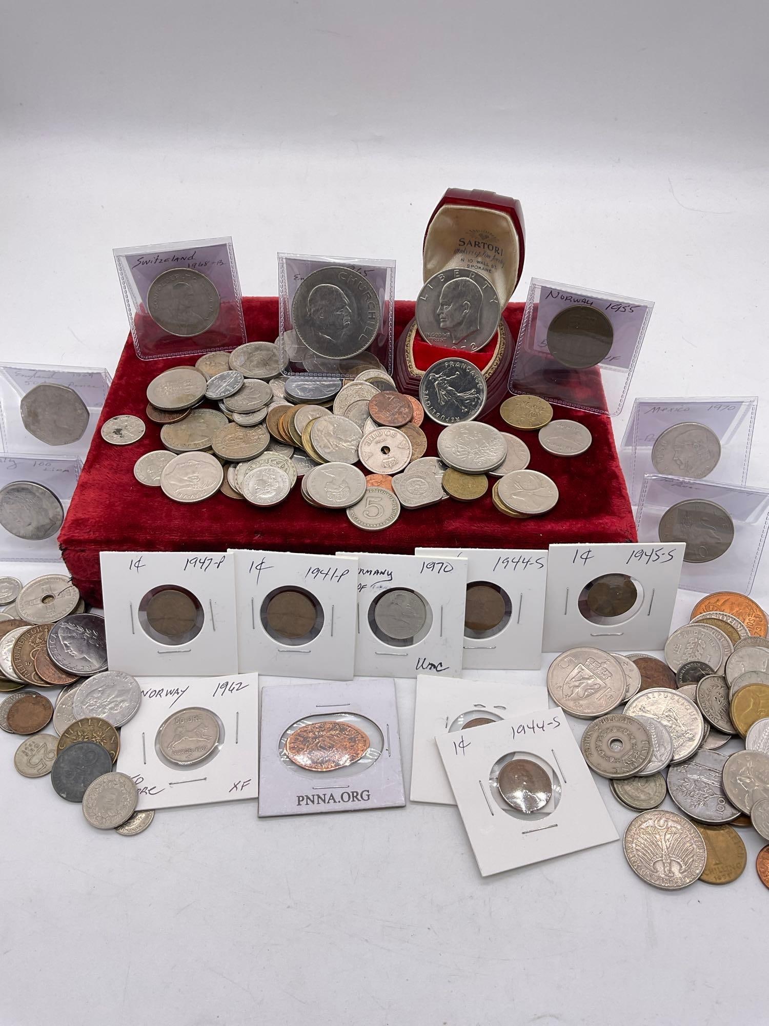 Large Unresearched collection of Foreign & US mixed Coins - See pics (1 of 6)