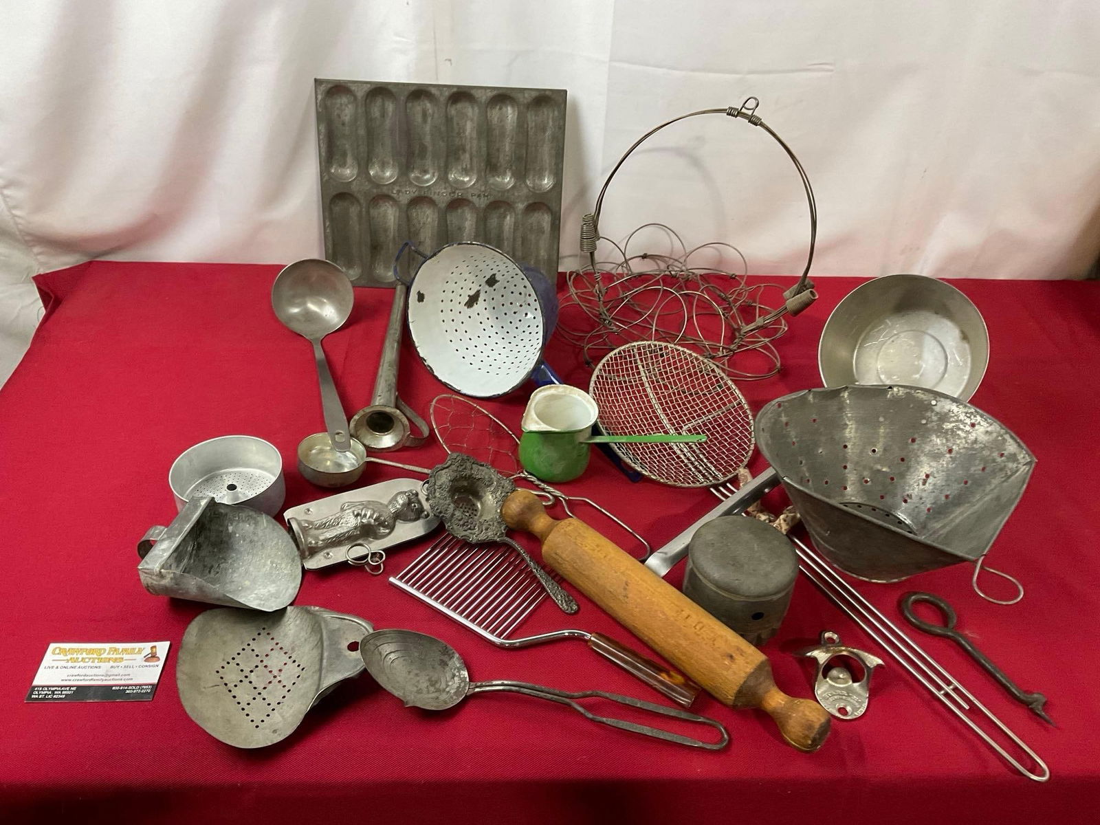 Antique Egg Basket, Ladyfinger Tray, Godinger Strainer, Enameled Strainer & more Vintage Kitchenw... (1 of 14)