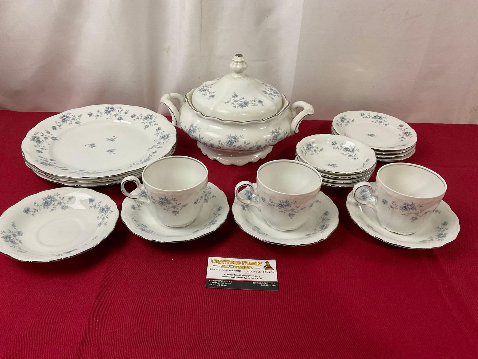 Vintage Johann Haviland Bavaria German China, Blue Flower Pattern, approx 19 pieces (1 of 6)