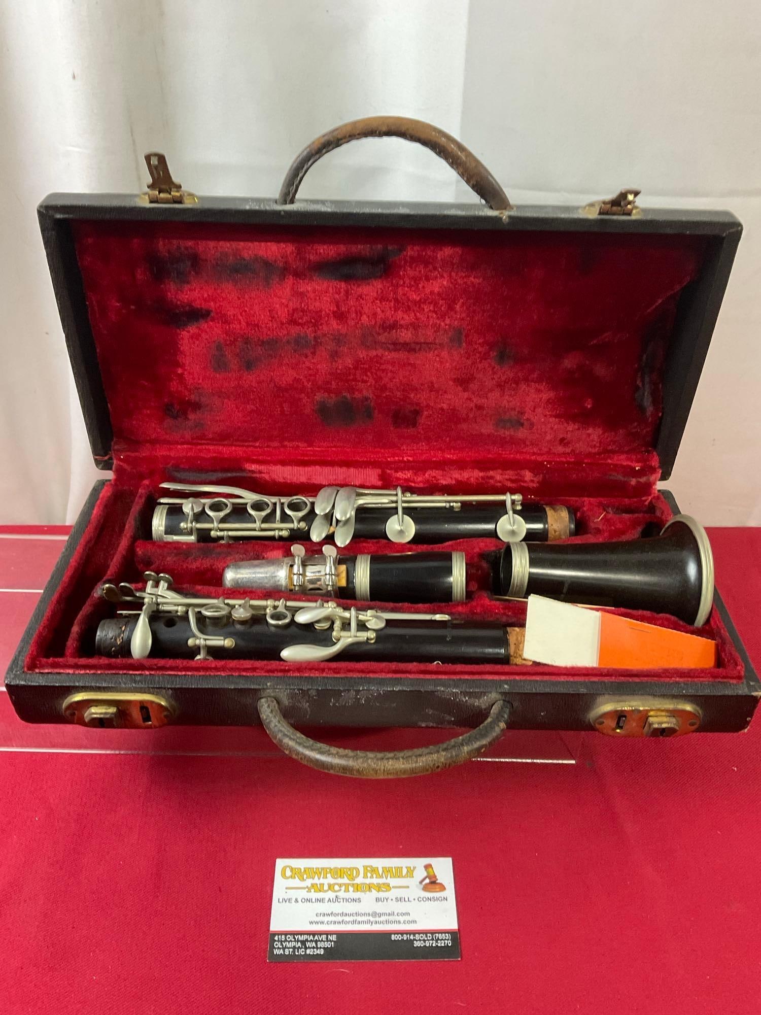 Vintage 1940s Rene Duval Clarinet w/ Hard Case, Wood Soprano, case is 14.5L x 7W inches (1 of 4)