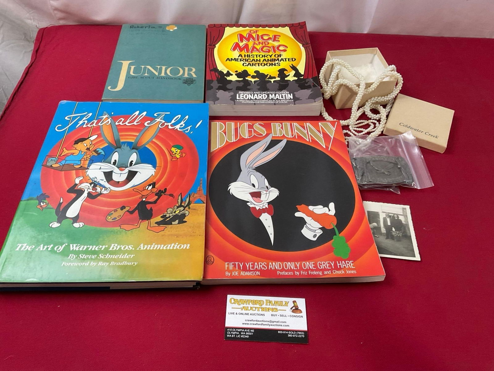 Warner Bros Animation Books, Bugs Bunny, Junior Girl Scout Handbook, Plastic Pearl Strand, Buckle (1 of 8)