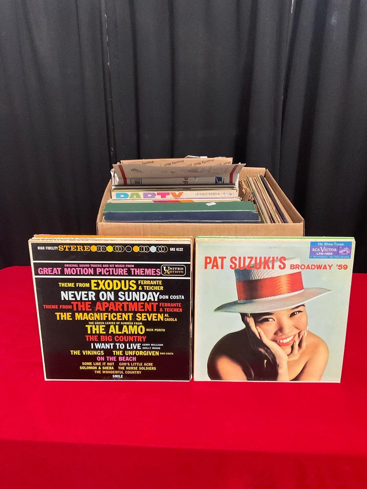 Large Collection of Vintage 50+ Sleeved Vinyl Records + Albums - Various Genres - See pics (1 of 4)