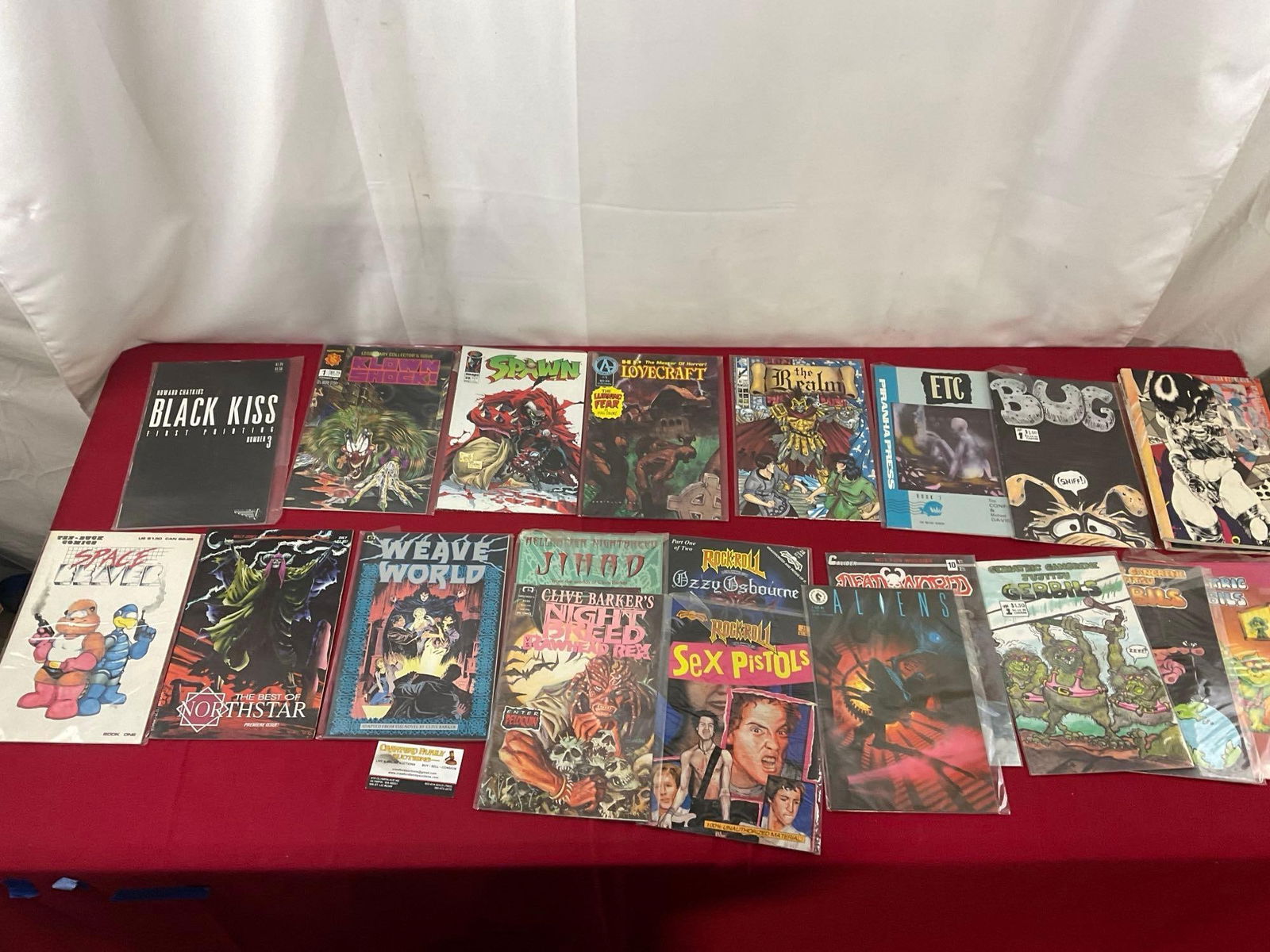 Collection of a Variety of Comics, 21 issues, incl. 3 Clive Barker, Aliens, Ozzy Osbourne & Sex P... (1 of 9)