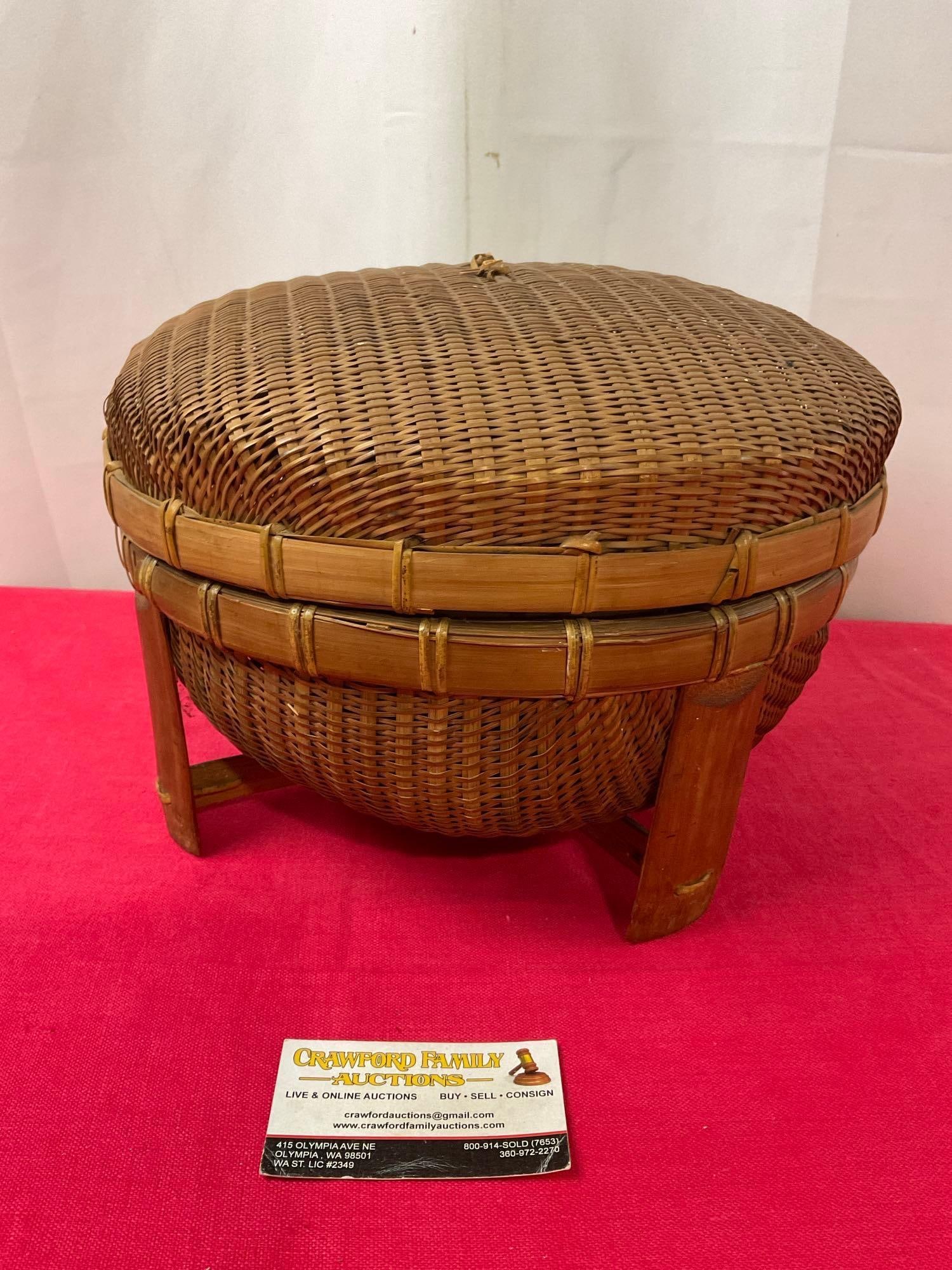 Pair of rarer Korean Bamboo Pcs, Large Lidded Bowl & Jewelry Box w/ Thin woven pieces from Seoul (1 of 6)