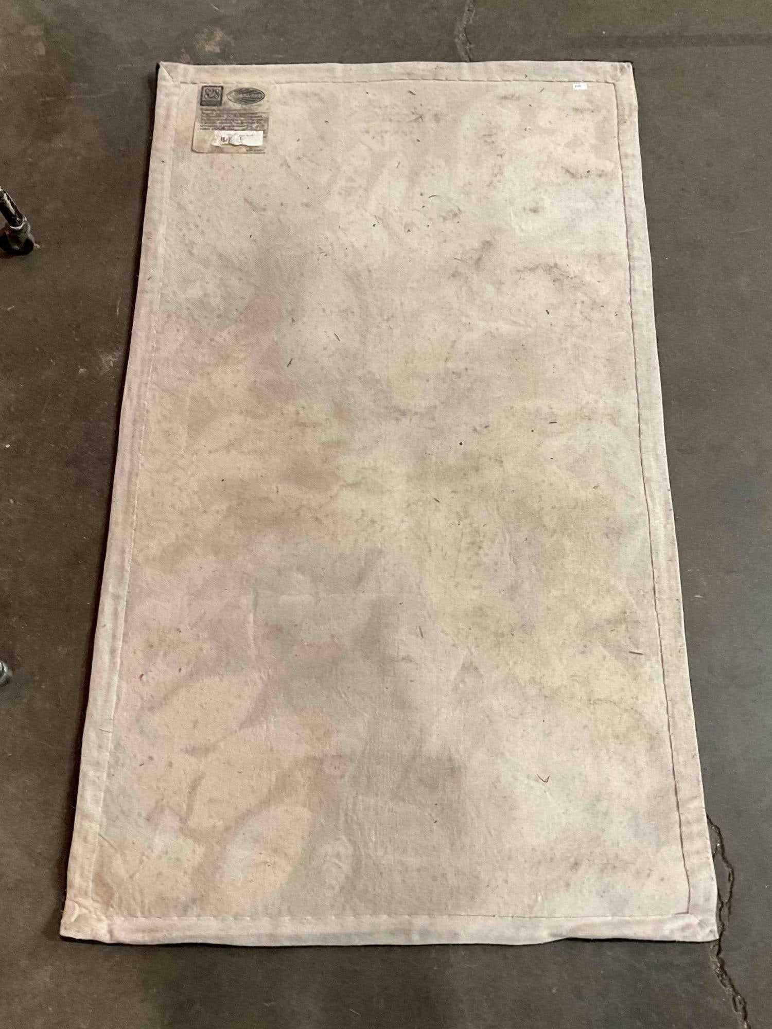 Cabana Joe's Black & Beige Botanical Synthetic Area Rug. Measures 50" x 30" See pics.: Cabana Joe's Black & Beige Botanical Synthetic Area Rug. Measures 50" x 30" Minor wear, condition is otherwise very good. DM-3810