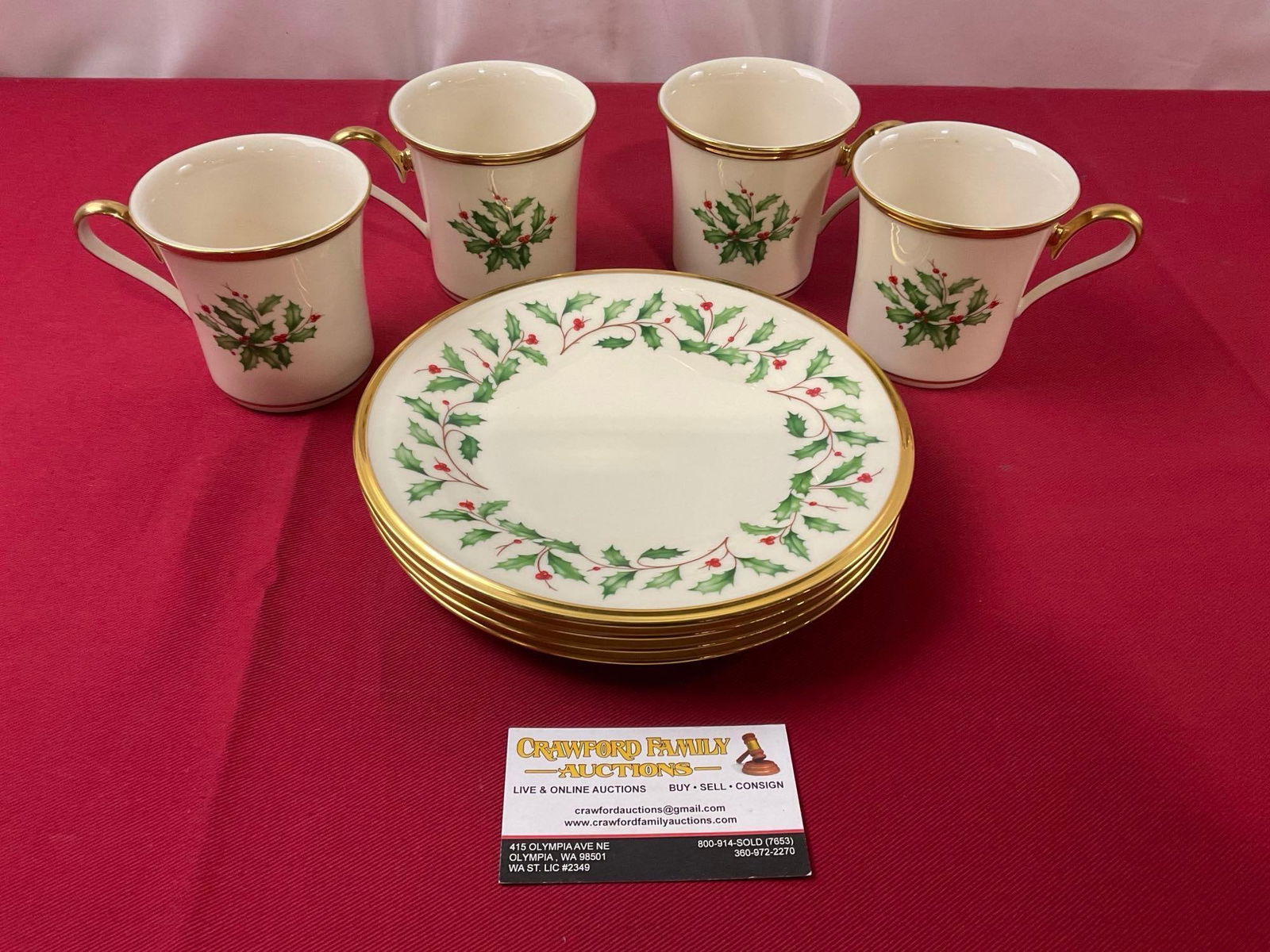 8 pieces of Holiday Holly Pattern Lenox Porcelain, Dimension Collection, 4 plates, & 4 mugs (1 of 5)