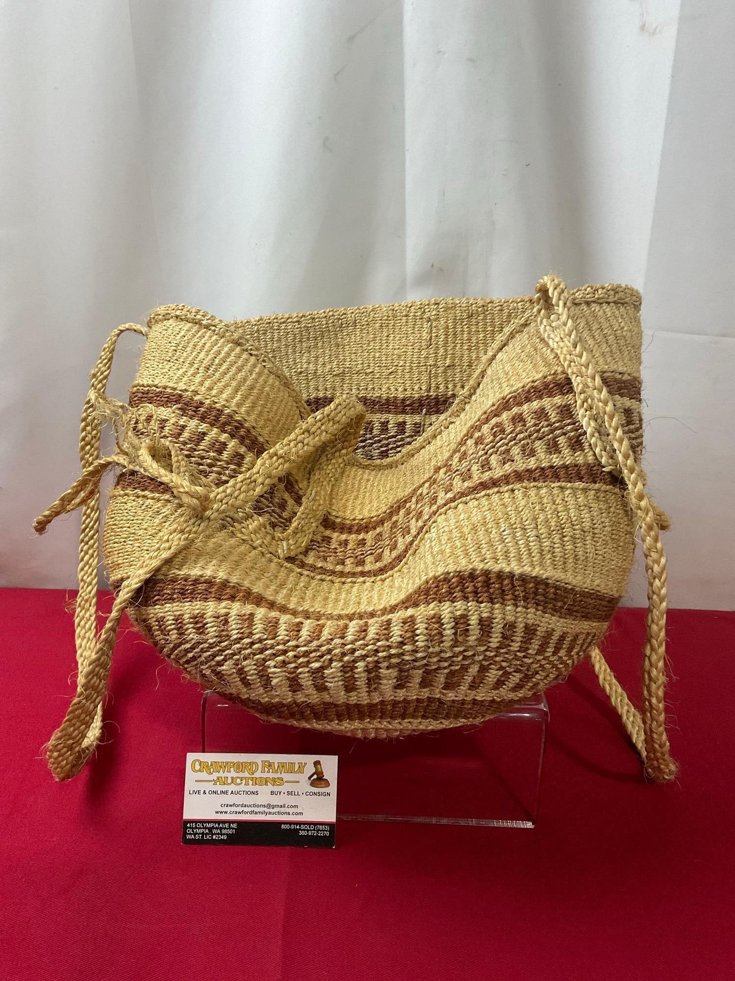 Gorgeous Native American Woven Sisal Basket w/ Straps, 10h x 12d, light and dark colors: Appears to be in good shape. The piece measures approx 10h x 12d inches. See pics. E-3880