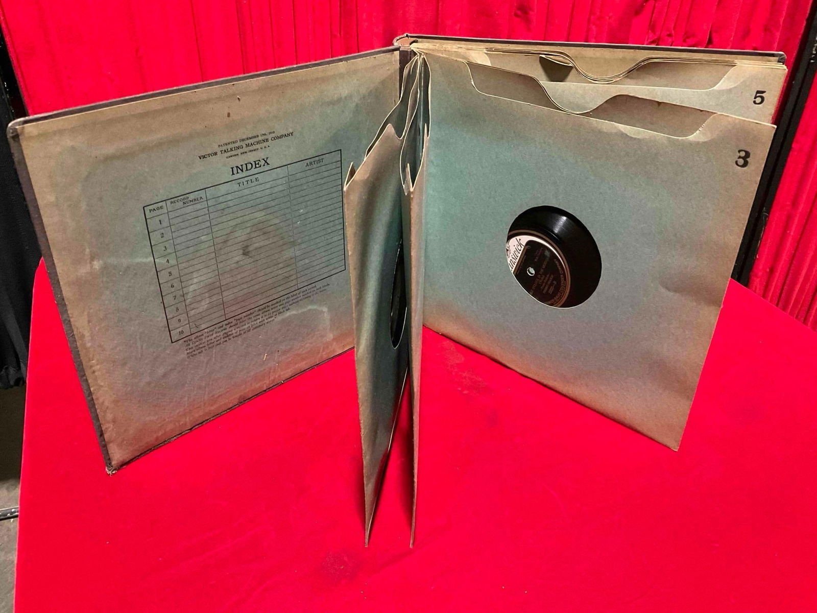 Antique Victor Talking Machine Co. Victrola 78s? Record Album w/ 10 Records. See pics. (1 of 6)