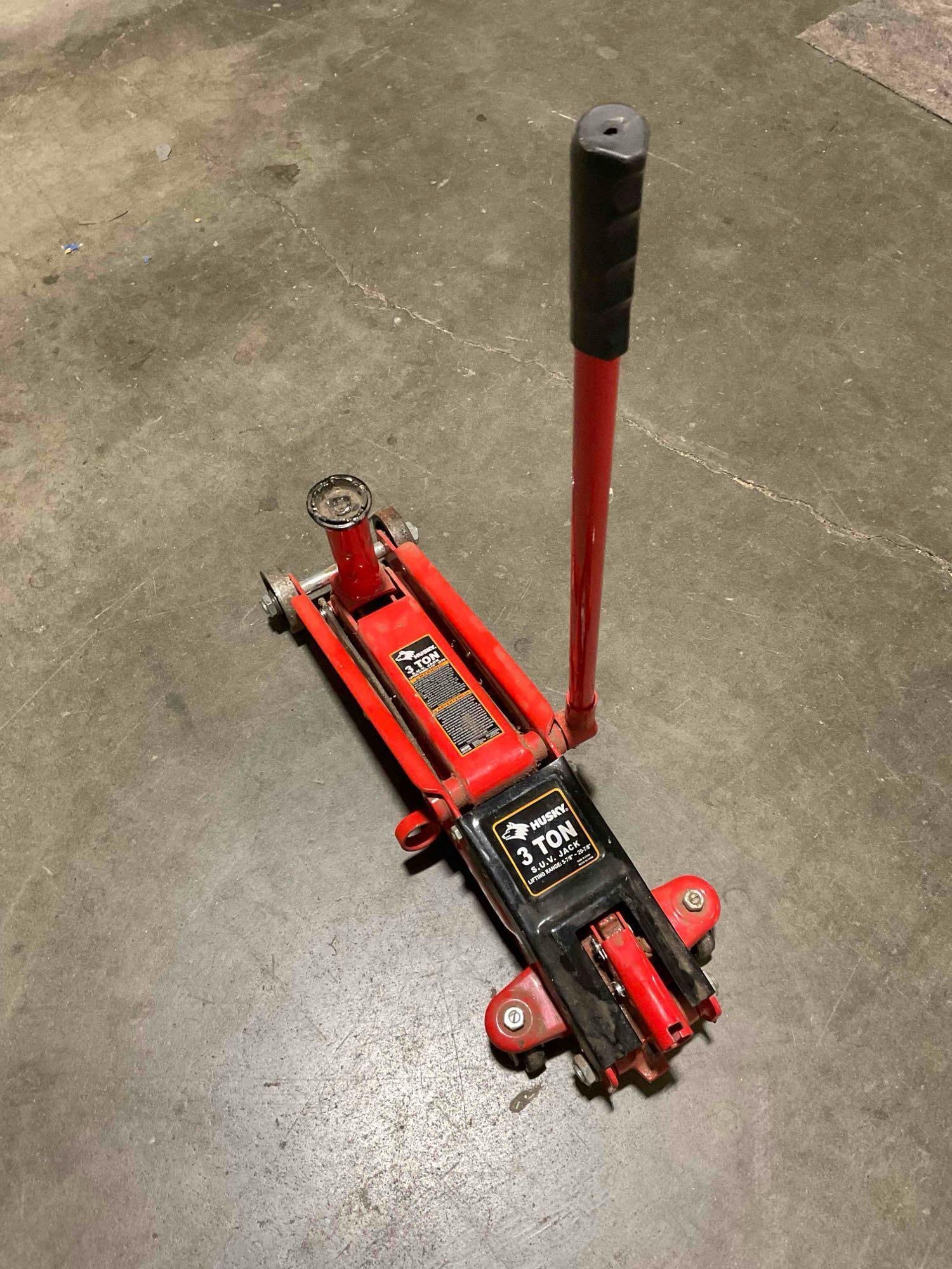 Husky 3 Ton S.U.V Jack w/ Lifting Range 5-7/8" - 20 7/8". Very Good Condition. See pics. (1 of 5)