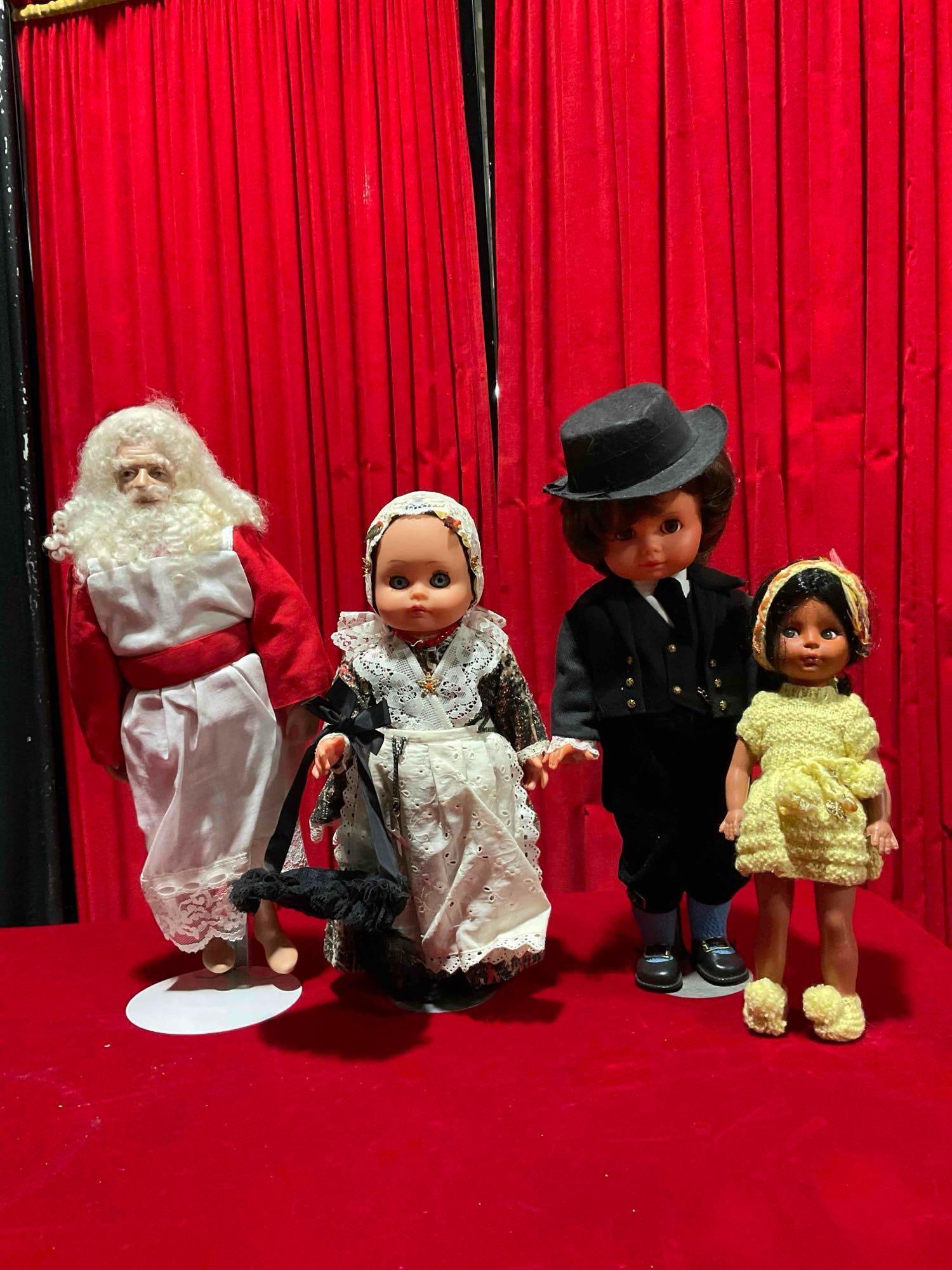 4 pcs Vintage Dolls. Saint Nick, 2x Fryesland? Traditional & Native American. See pics. (1 of 3)