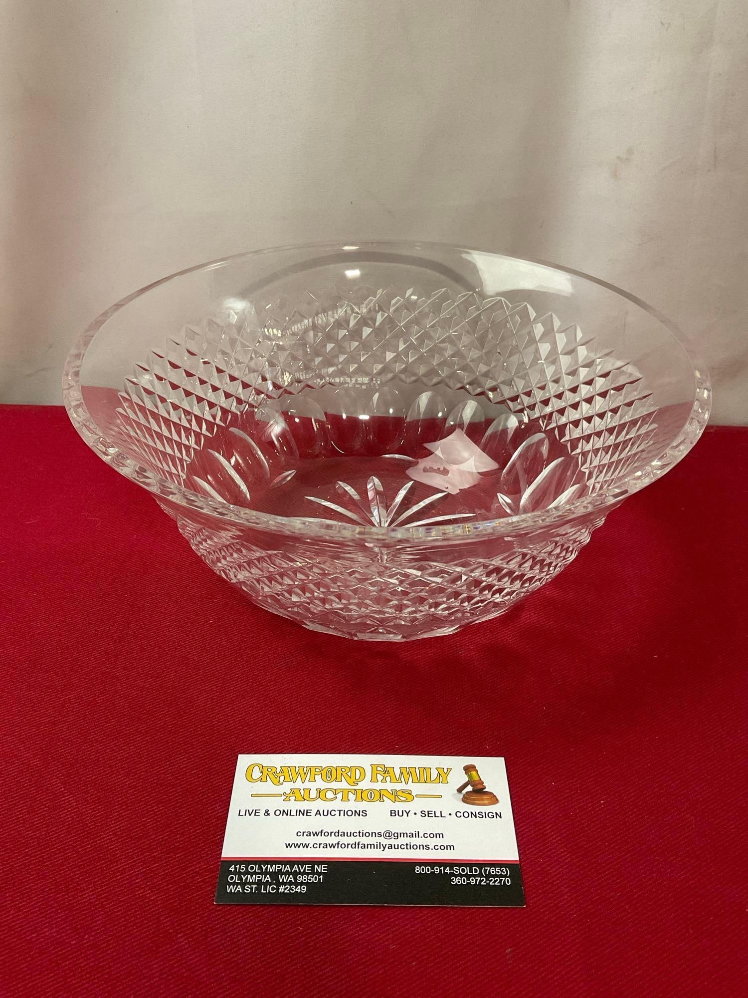 Waterford Irish Crystal Colleen Pattern Serving Bowl, 4h x 9d inches: Appears to be in good shape. The piece measures approx 4h x 9d inches. See pics. E-3920
