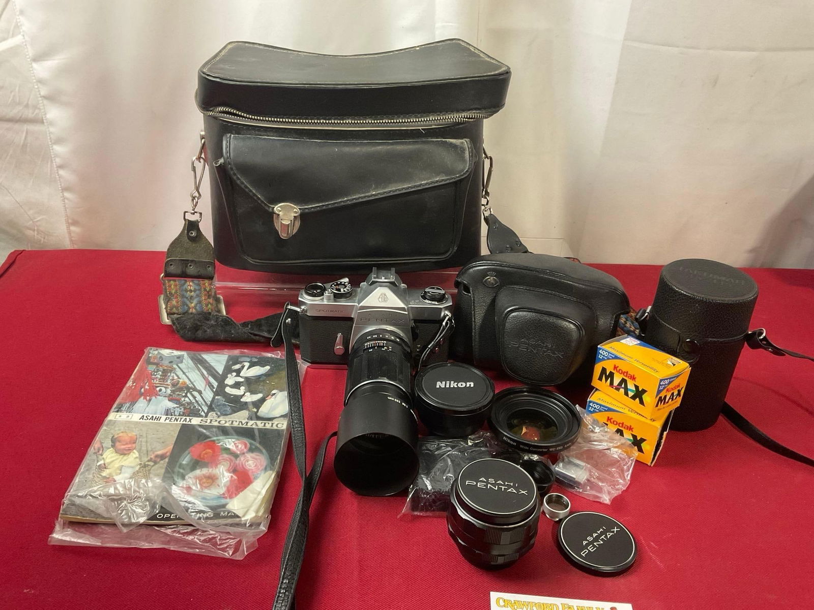 Asahi Pentax Spotmatic SP 35mm Film Camera, w/ a few lenses, & leather case (1 of 11)