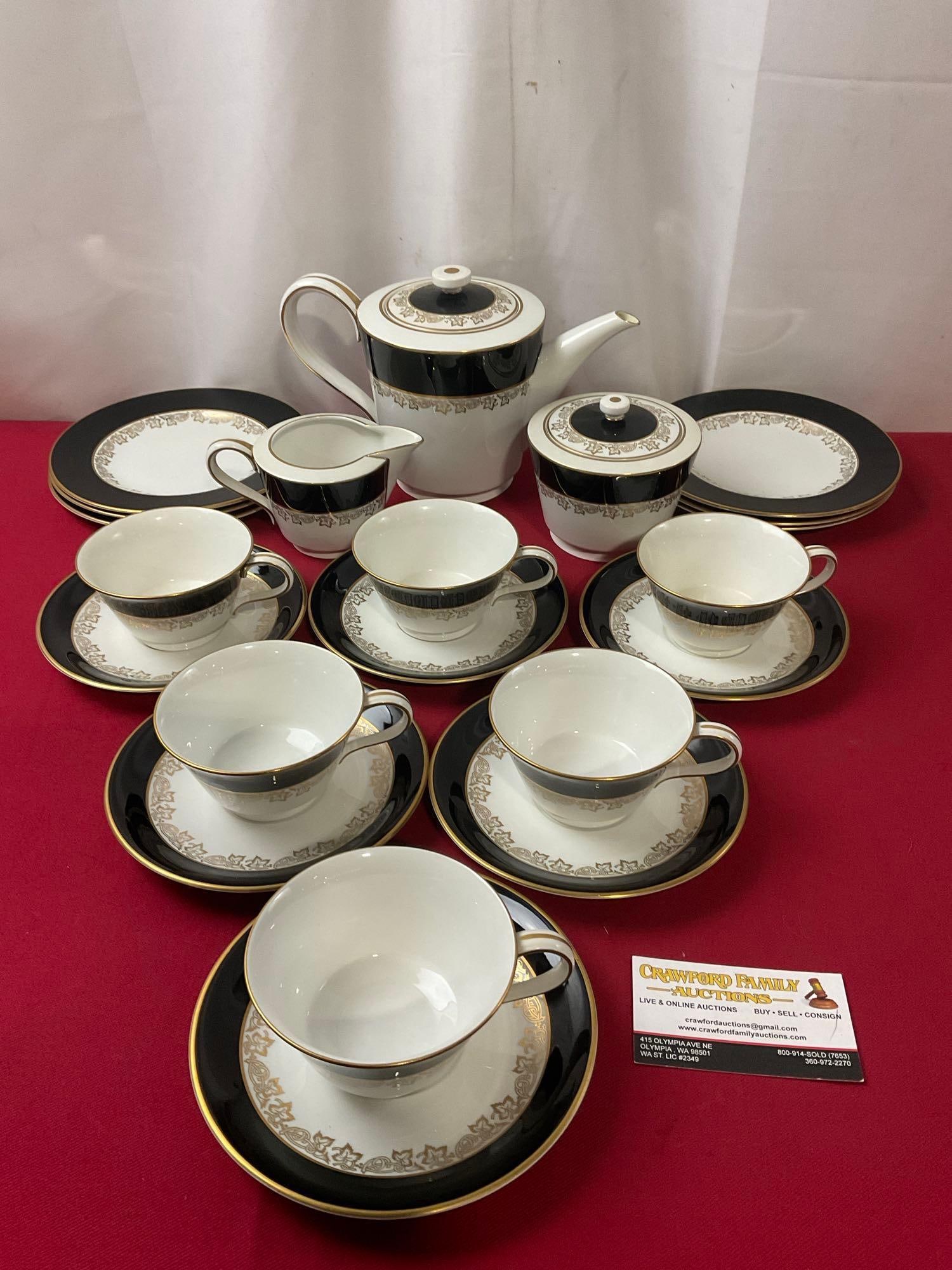 Vintage Kokura Ware Japanese China, Two-Tone w/ Gilt details, 21 pieces: Includes: 6 plates, 6 cups, 6 saucers, sugar & creamer, teapot. Appears to be in good shape. The teapot measures approx 7 inches. See pics. E-3810