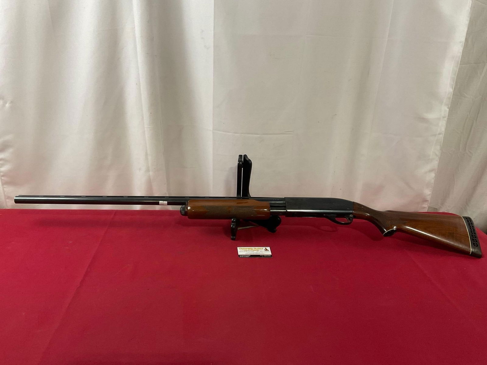 Remington Magnum Wingmaster model 870 Pump Action Shotgun, 12 Ga Mag, 30 inches long SN:T456438M ... (1 of 11)
