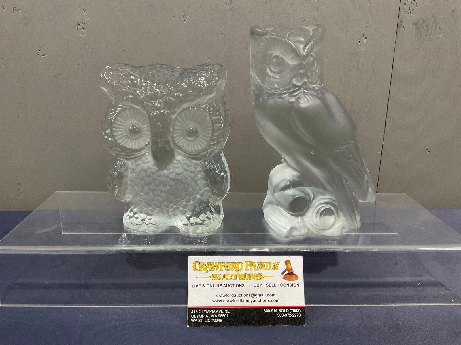 Pair of Viking Glass Owls, w/ Original stickers Viking Handmade, approx 5.5 & 6.5 inches tall: Appears to be in good shape. The pieces measure 6 & 7H x 5.5w x 4d inches. See pics. E-4030