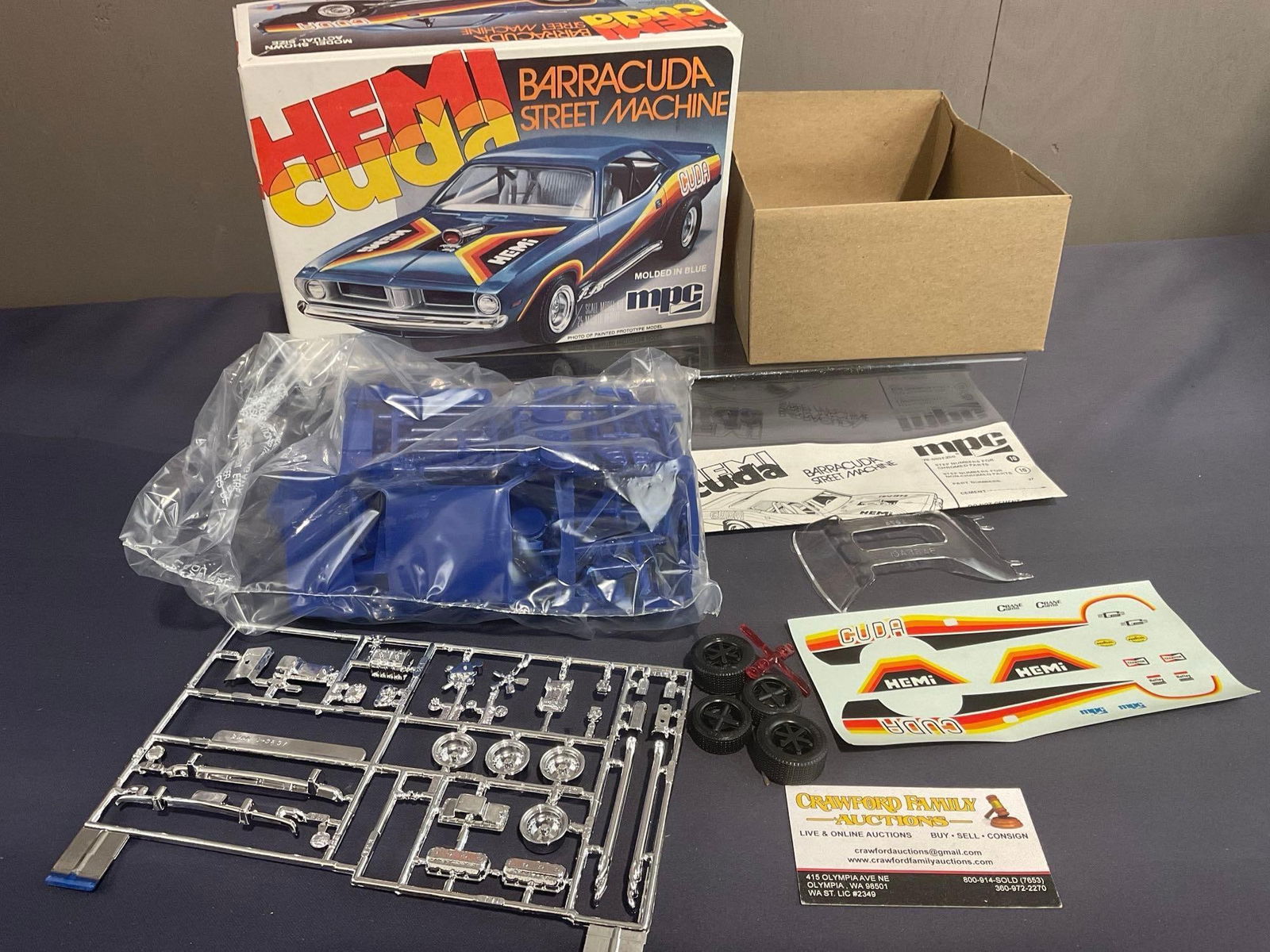 Vintage & Rare MPC 1/25 Scale Model Kit, Hemi Cuda, Street Machine, NIP, look complete: All from the same consignors collection, some may have some dust from storage. Appears to be in fair to good shape, the box has some shelf wear, appears to be complete. The box measures approx 4.