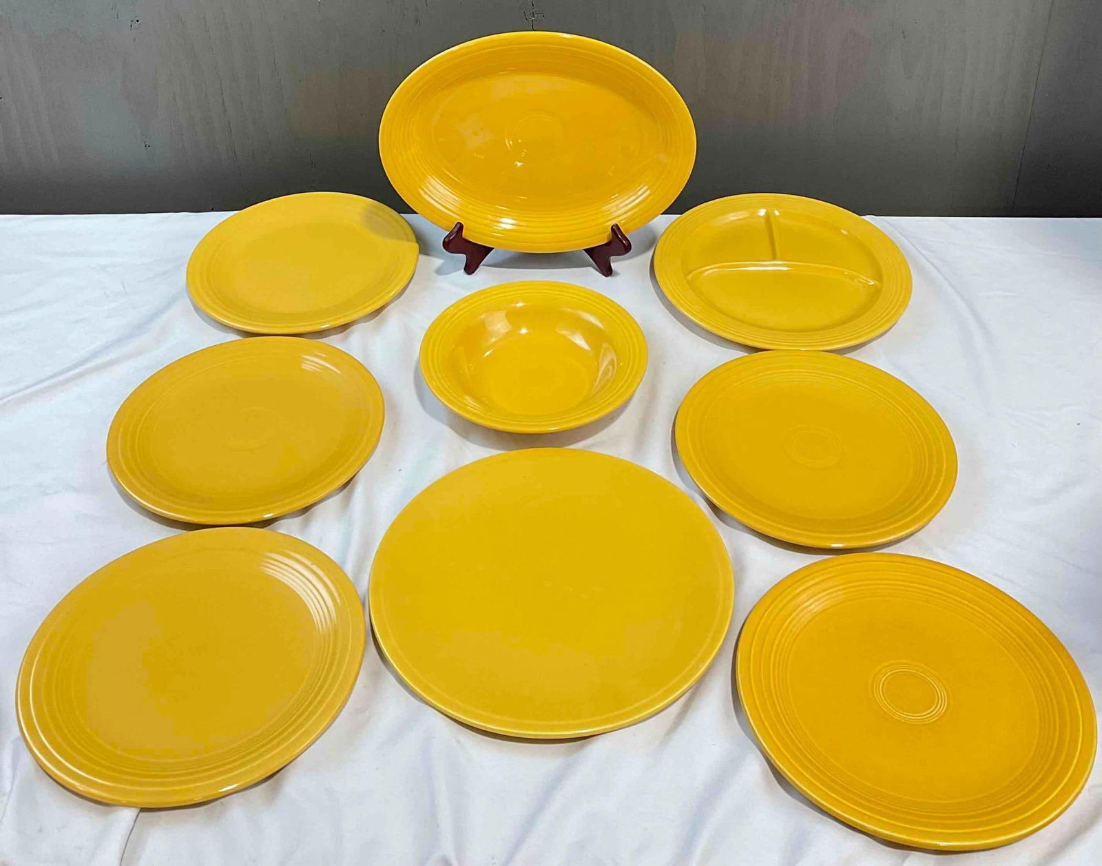 9 pcs Daffodil Yellow Fiesta Ware Ceramic Dish Assortment. Excellent Condition. See pics. (1 of 9)