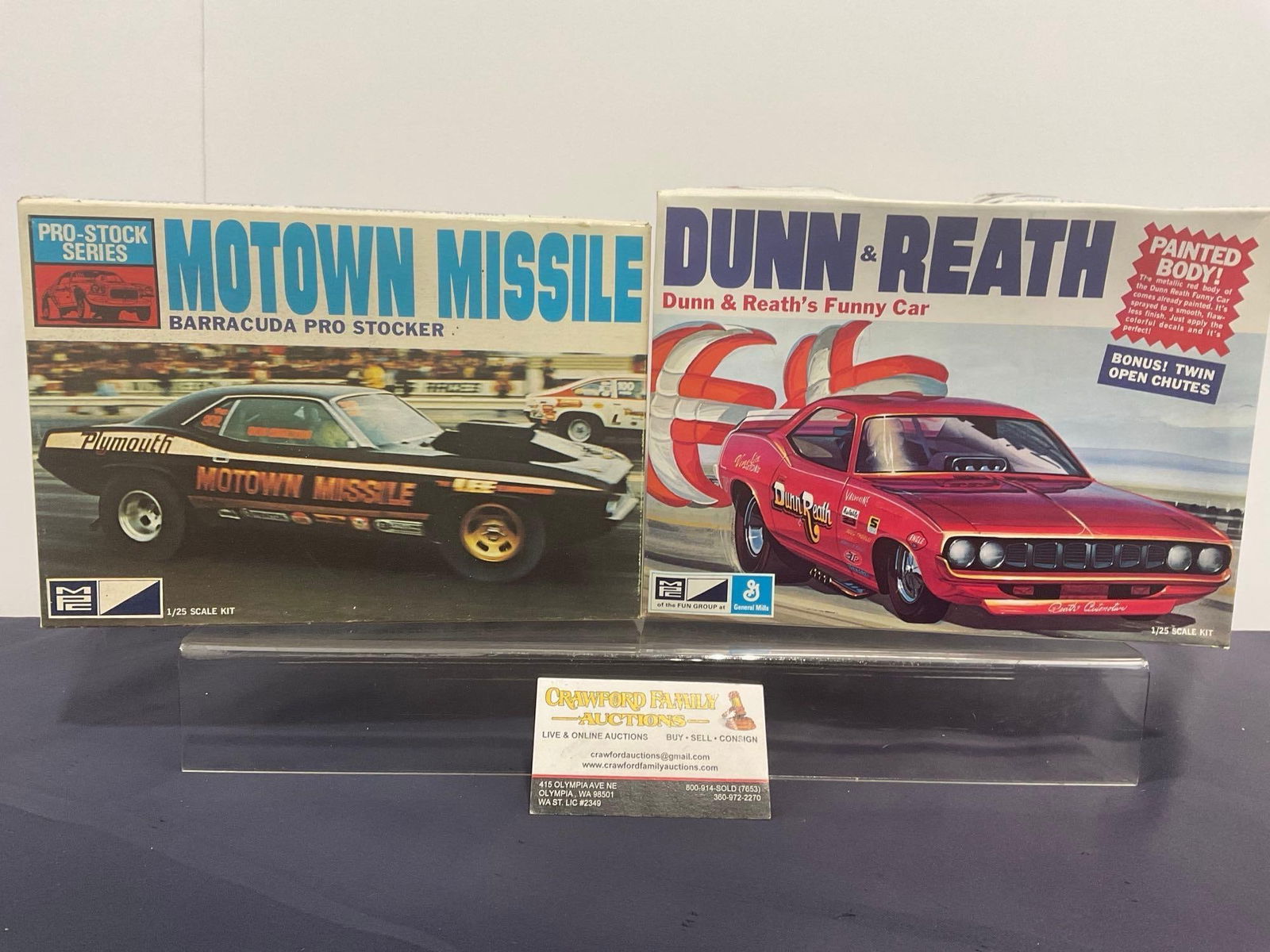 Pair of MPC Model Car Kits, 1:25 Scale, Dunn & Reath Funny Car & Motown Missile Barracuda ProStoc... (1 of 3)