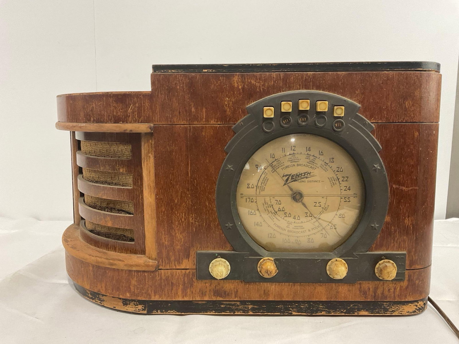 Vintage 1939 Zenith 6-8-322 Radio, Rare & Collectible, Stars & Stripes, makes noise, needs TLC (1 of 11)