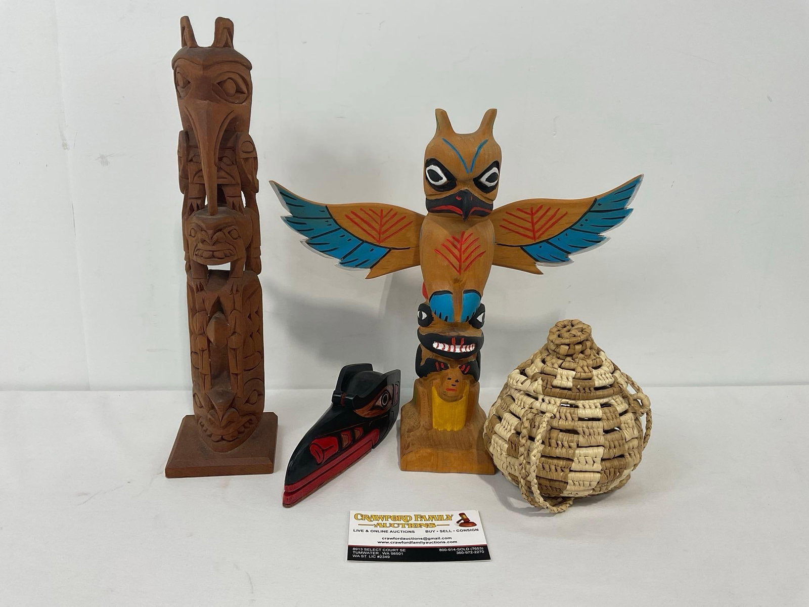 2x Native American Mini Totem Poles, Raven Carved Head, & Handknotted Small basket (1 of 5)