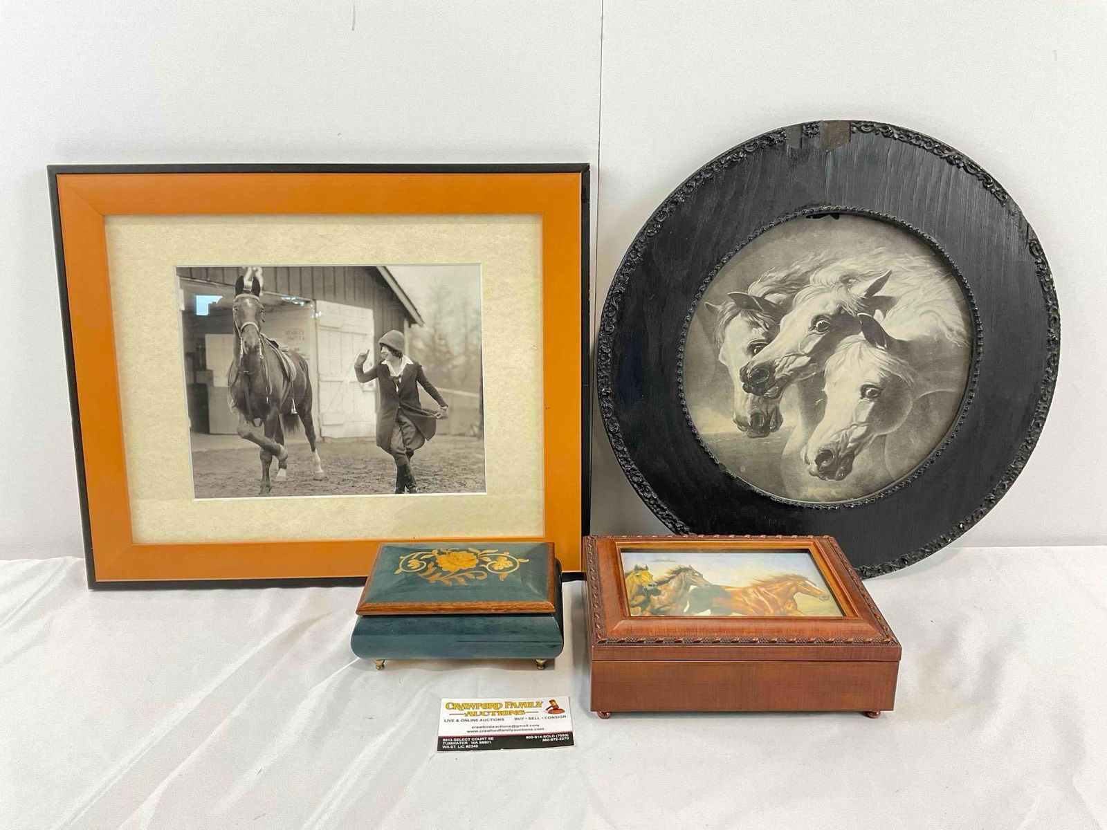 4 pcs Vintage Home Decor. 2x Framed Prints of Horses & 2 Wooden Music Boxes. See pics. (1 of 8)