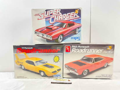 3 pcs Vintage NIB 1:25 Scale Model Car Kits from MPC & AMC. Excellent Condition. See pics.: 3 pcs Vintage NIB 1:25 Scale Model Car Kits from MPC &amp; AMC. Excellent Condition. MPC '71 Plymouth Roadrunner, MPC Super Charger &amp; AMT 1968 Plymouth Roadrunner. Measures 9" x 6" x 4" DM-4050