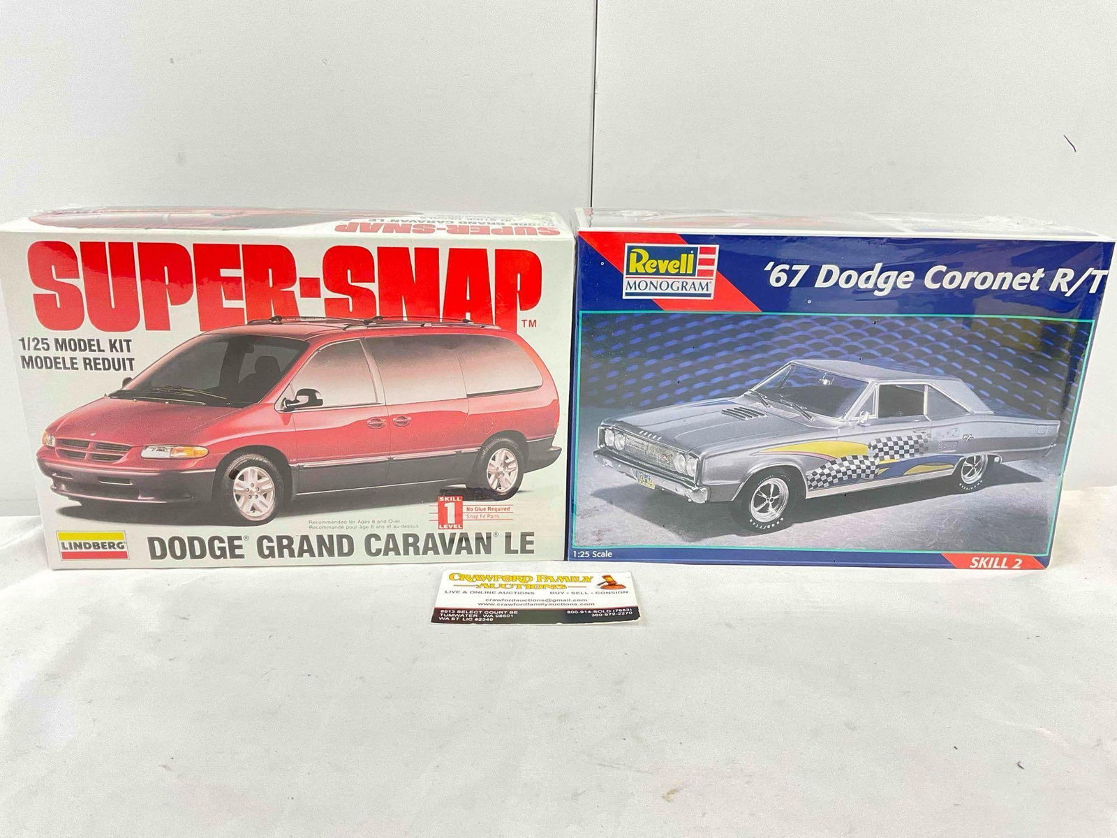 2 pcs NIP Vintage 1:25 Scale Model Car Kits from Revell & Lindberg. Excellent Condition. See pics.: 2 pcs NIP Vintage 1:25 Scale Model Car Kits from Revell & Lindberg. Excellent Condition. Dodge Grand Caravan LE & 1967 Dodge Coronet R/T. Measures 10" x 6" x 4" DM-4050