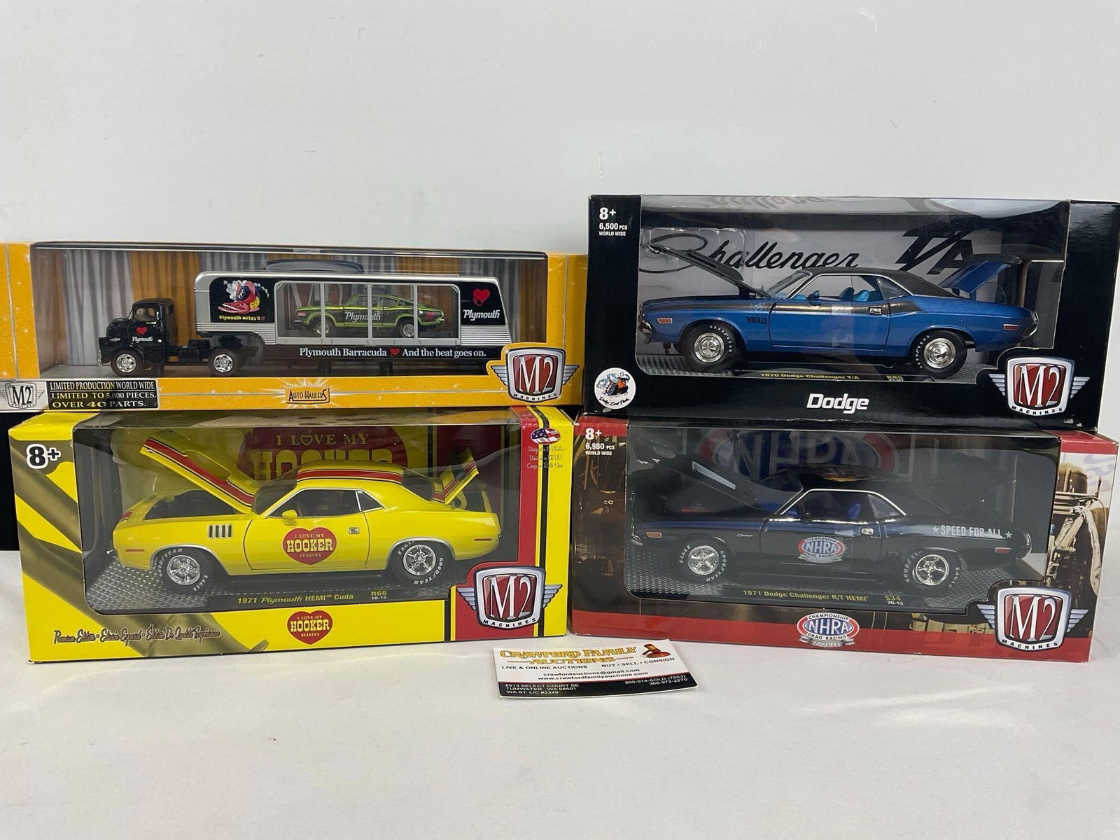 M2 Machines 3 1/18 Scale, 2 Dodge Challengers, & Hemi Cuda, Auto-Hauler Plymouth Barracuda Carrier (1 of 4)