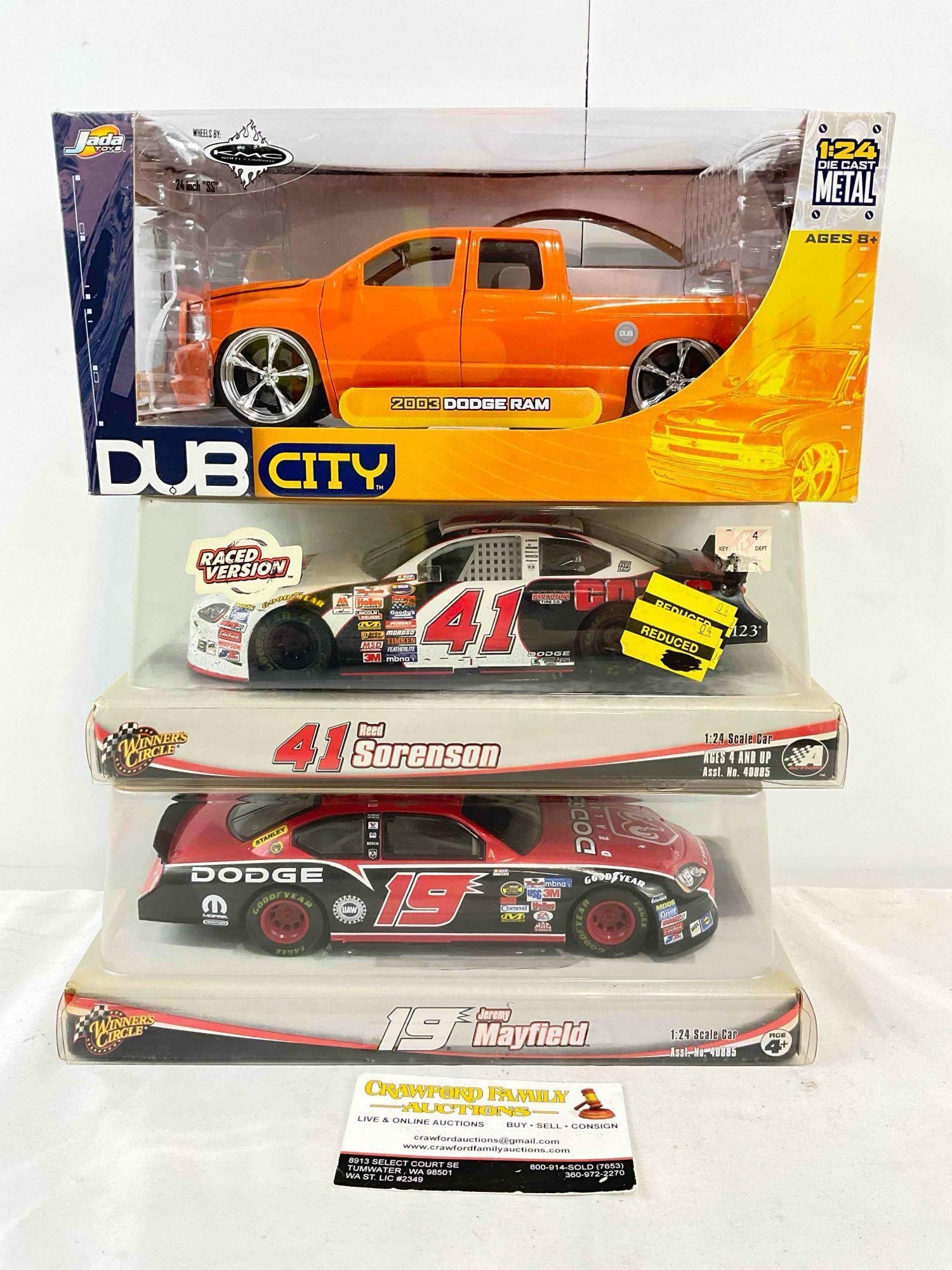 3 pcs NIB 1:24 Scale Die Cast Model Cars, 2x Winner's Circle & 1x Jada. Excellent Condition. (1 of 4)