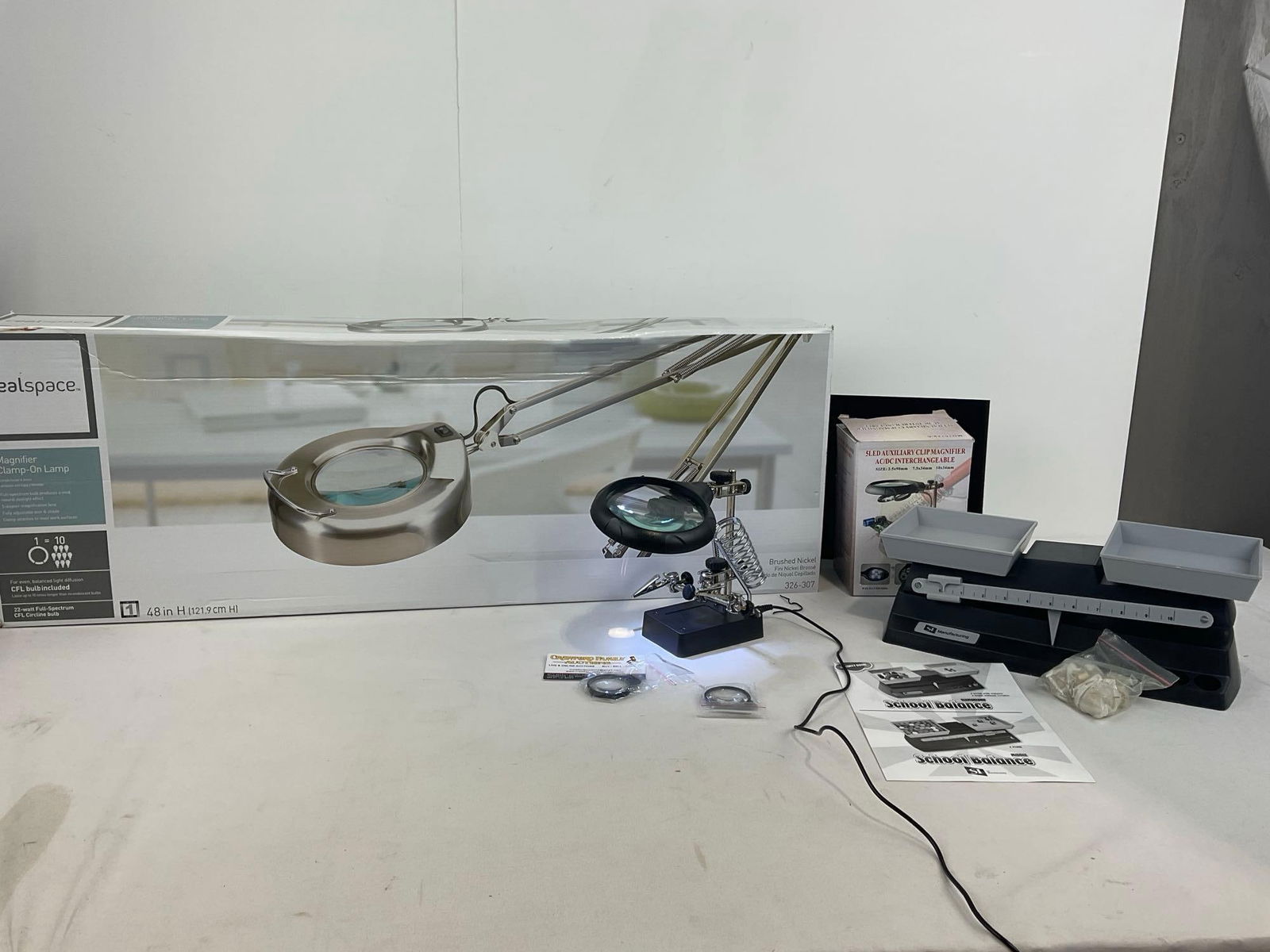 SI Industries Middle School Balance, Clip Magnifier & Realspace Magnifier & Clamp on Lamp: Appears to be in good shape, looks to be in the original packaging. The lamps are tested & working. The set measures approx 10h x 33w x 12d inches. See pics. E-4360