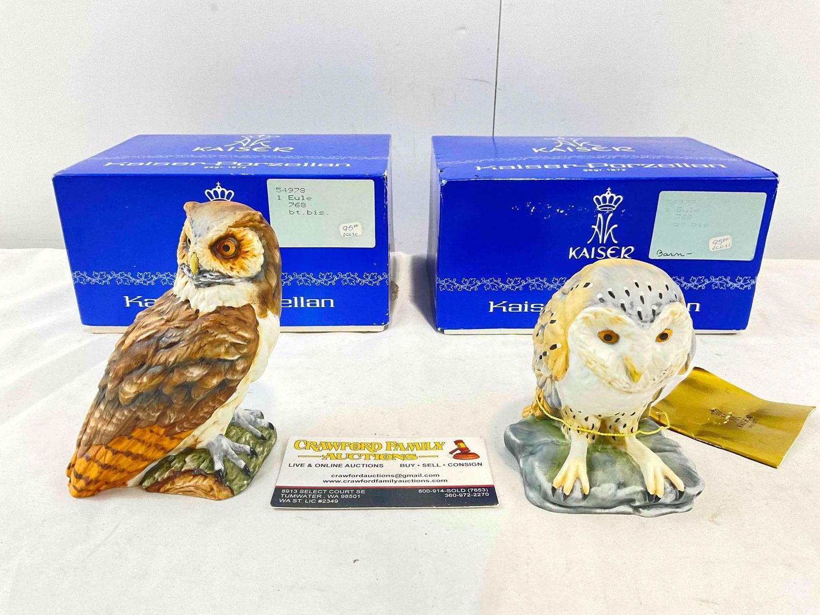 2 pcs Vintage Kaiser Porcelain Owl Statuettes, LNIB. Excellent Condition. See pics. (1 of 8)