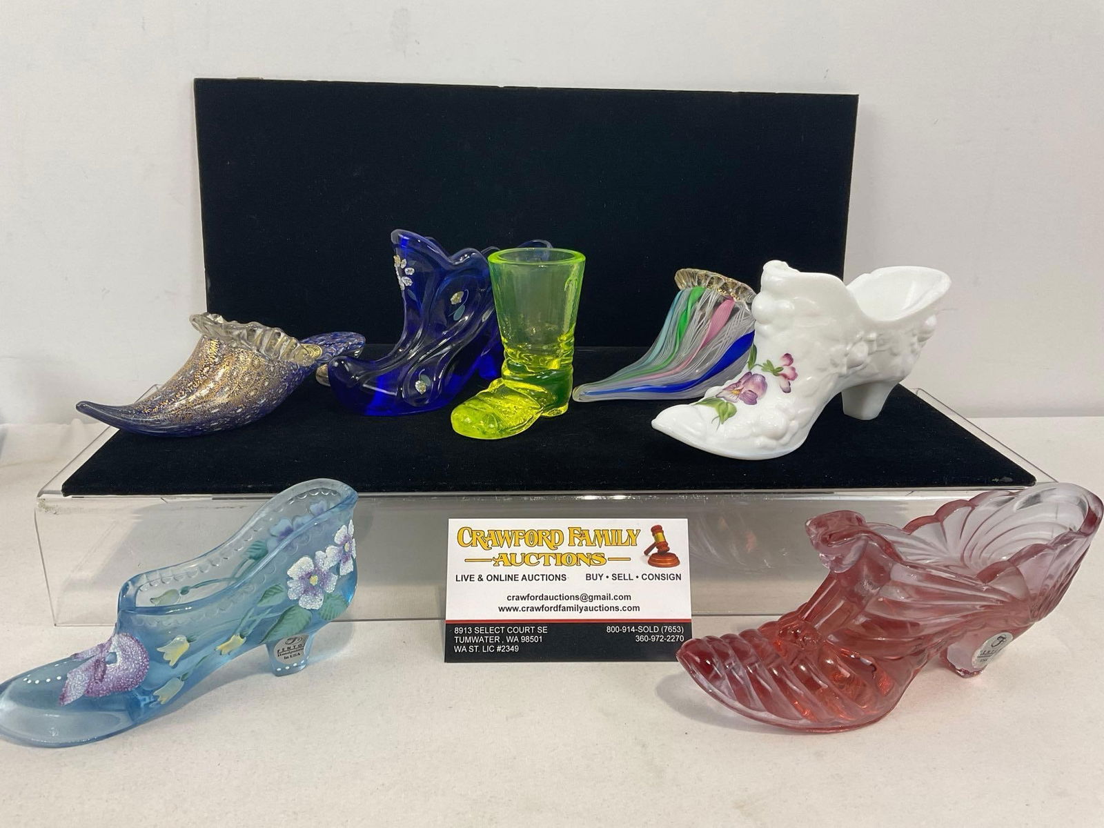 7 Art Glass Shoe Figures, 4 Signed Fenton pieces, 2 Murano Glass, Vaseline Glass Boot (1 of 6)